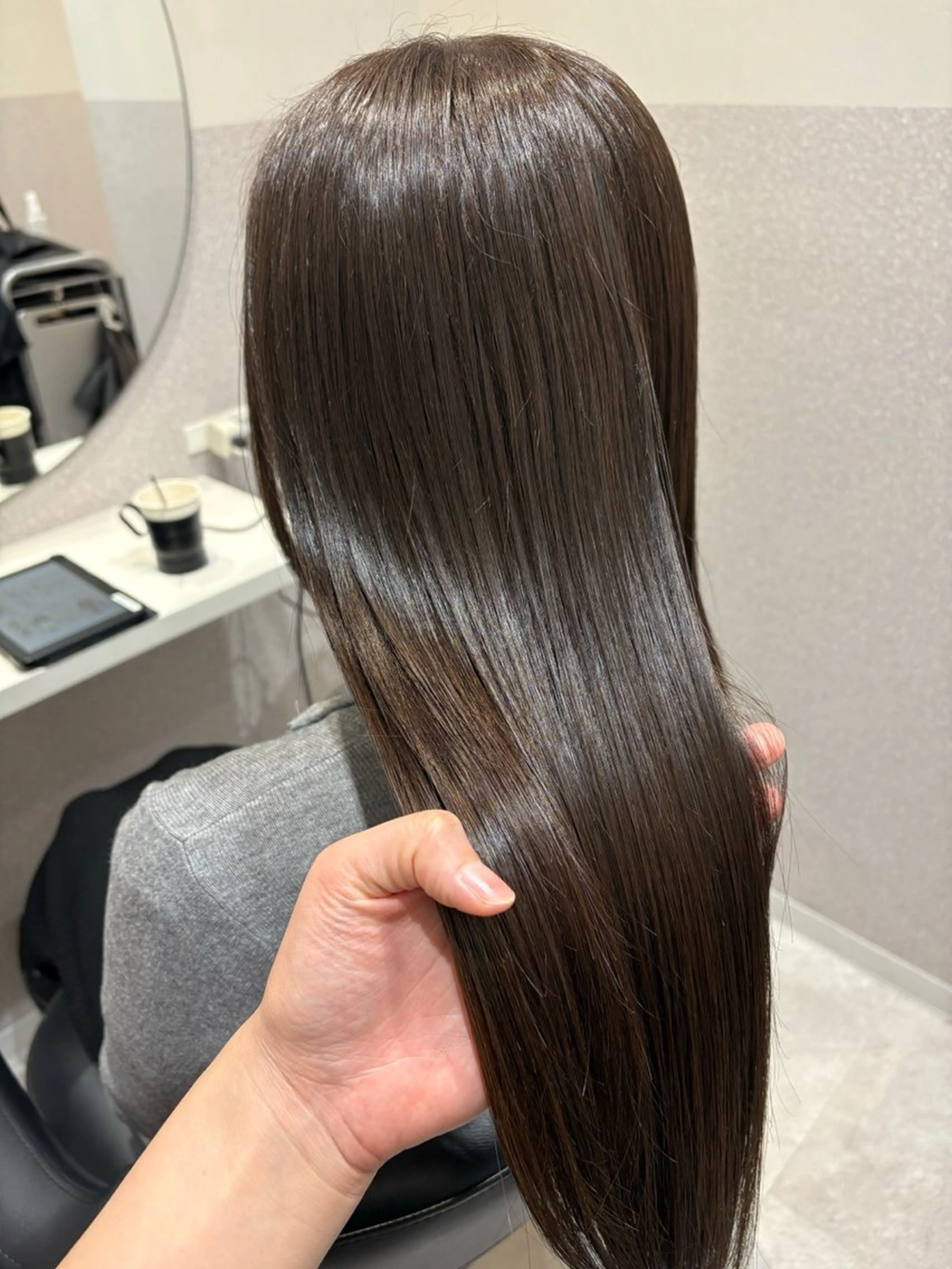 ロング カラー アクアカラー アッシュ オリーブアッシュ トリートメント カット ヘアカラー トリートメント 女性リピ90%🍨 🩷佐藤みずきのヘアスタイル