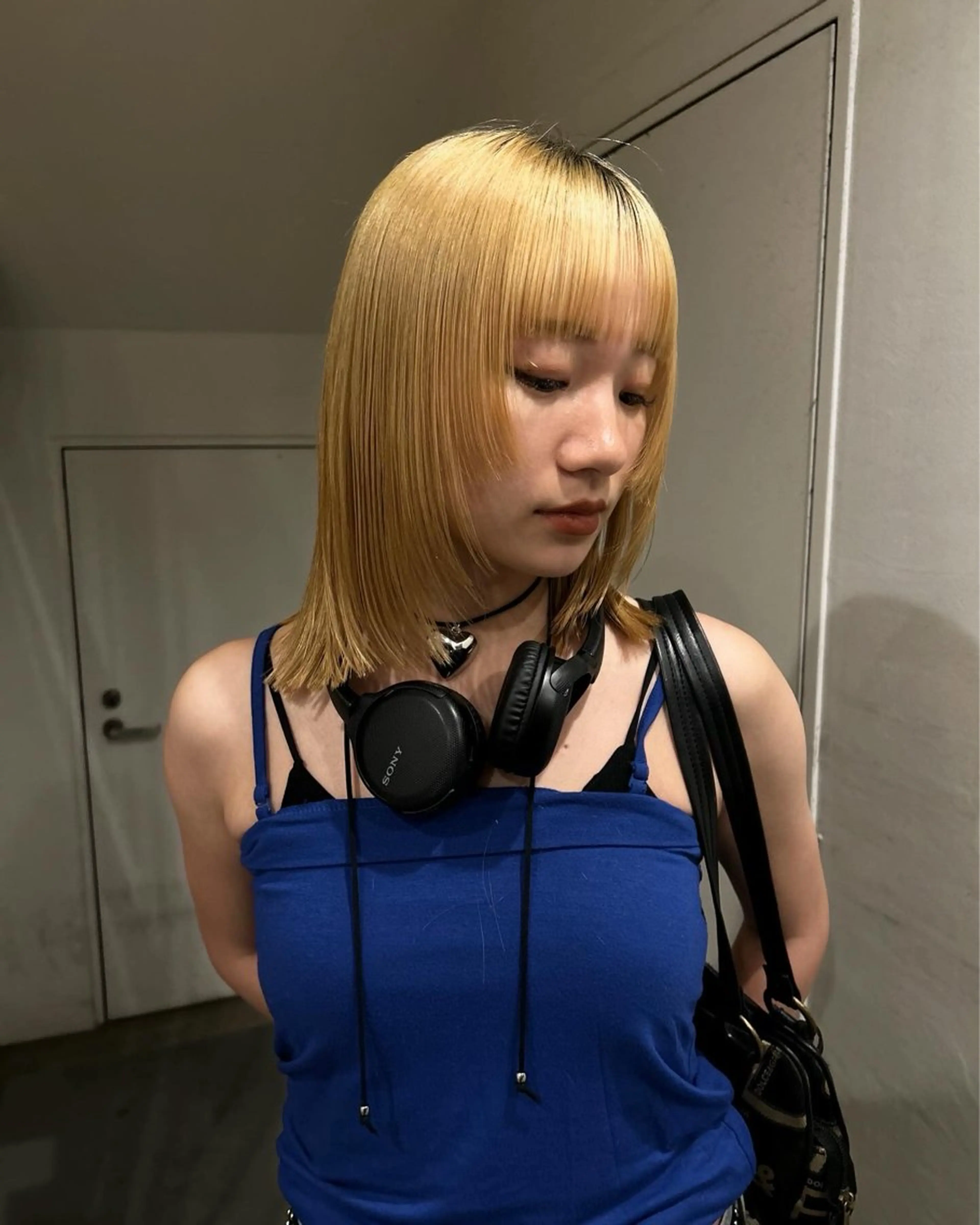 ミディアム レイヤーカット 心斎橋/レイヤー/ ブリーチ/モエのヘアスタイル