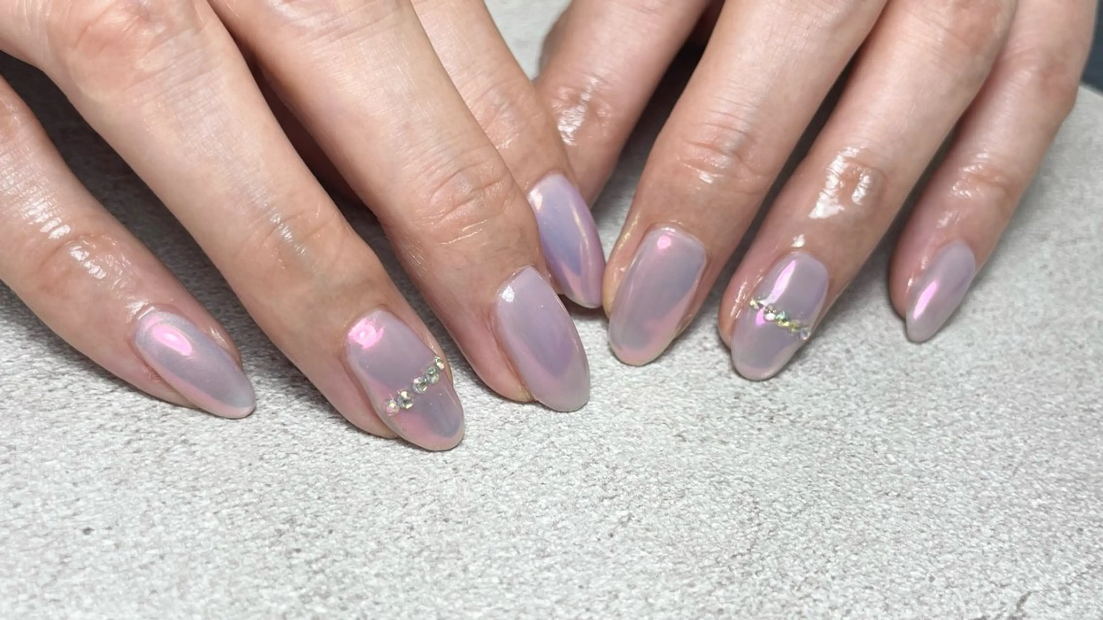 ネイル オーロラネイル ストーンネイル cosmic nailのネイルデザイン