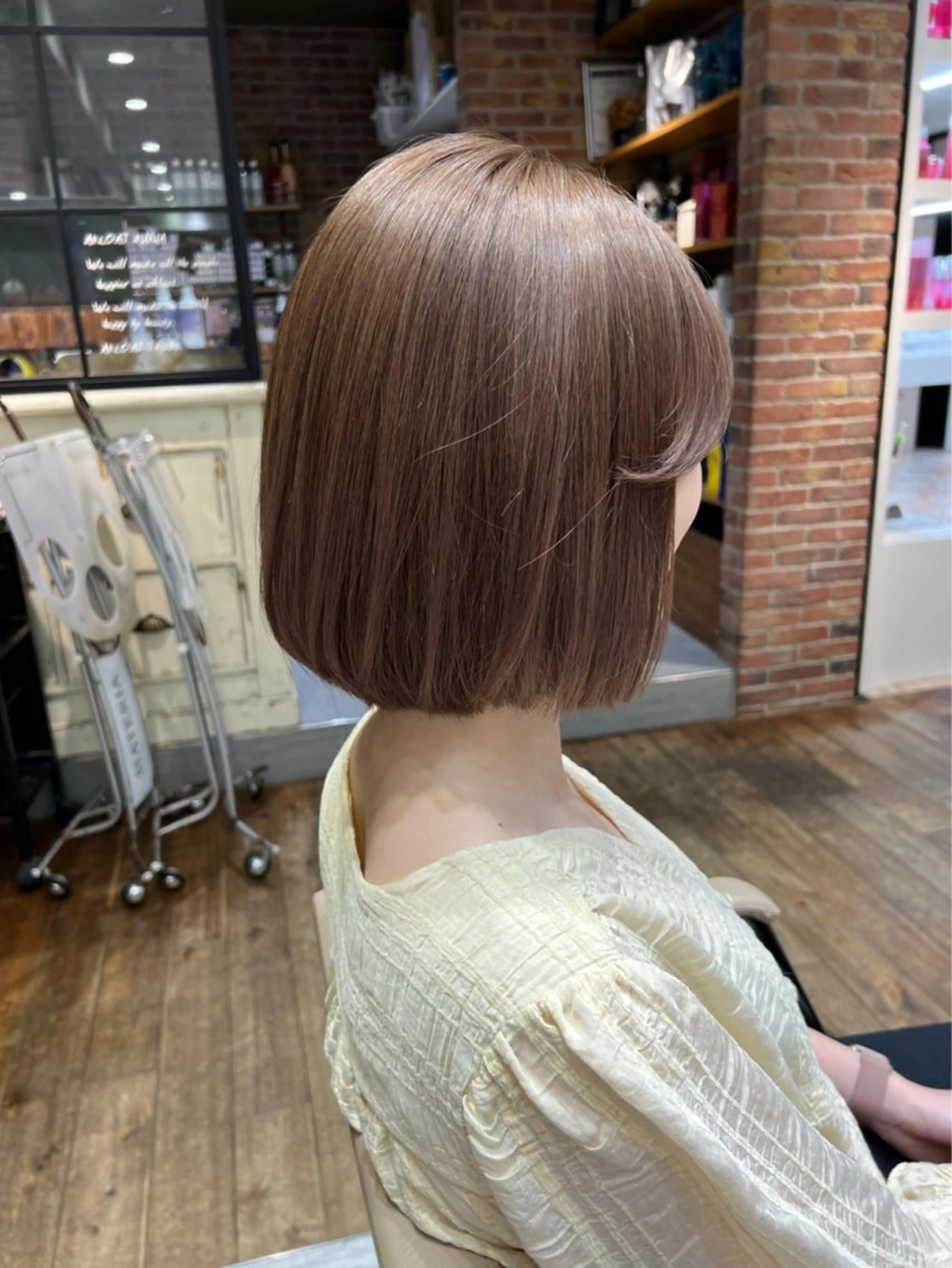 ミディアム カラー 切りっぱなしボブ ボブ レイヤー/韓国ヘア 💎石戸谷のヘアスタイル