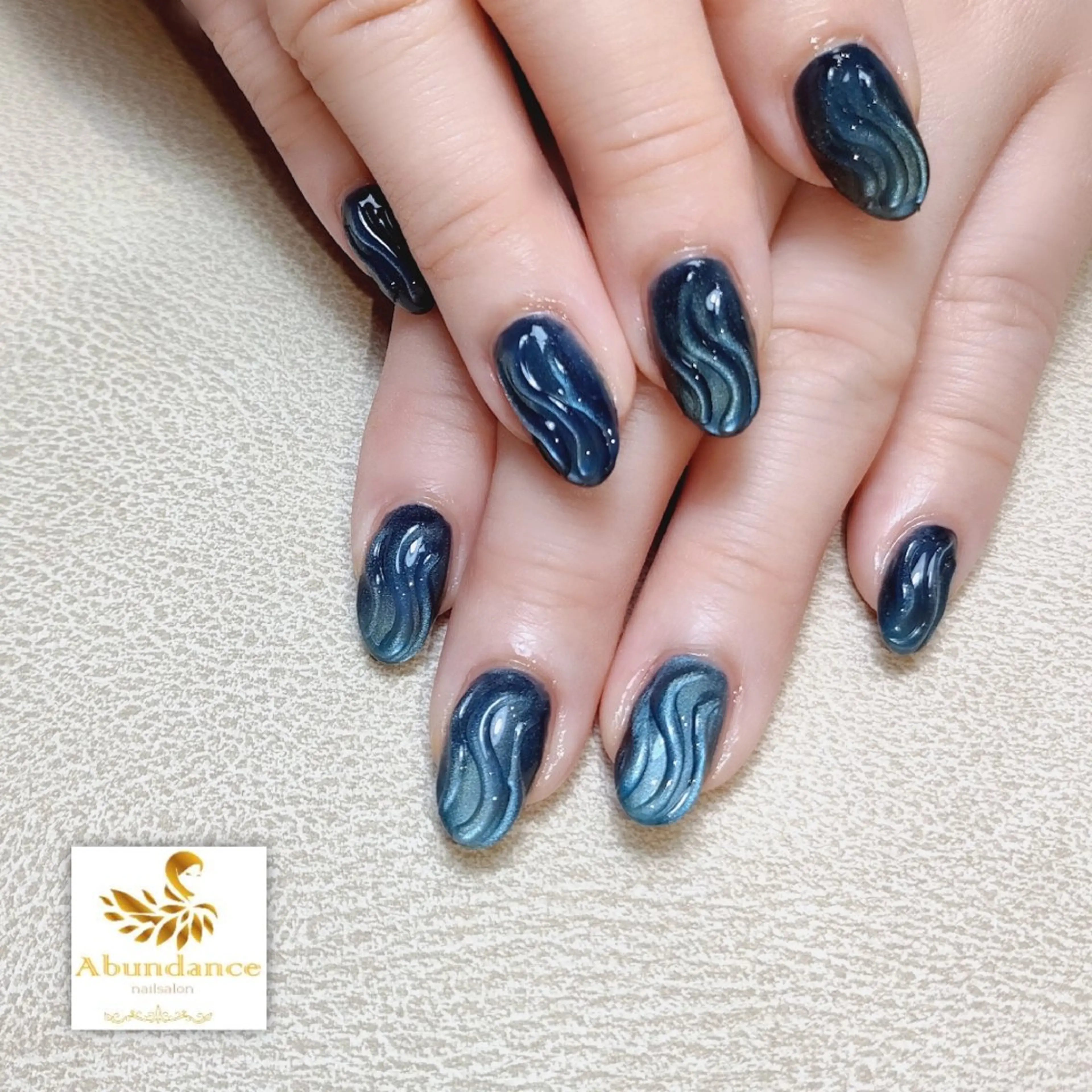 ネイル マグネットネイル ハンドネイル 完全予約制個室サロン Abundancesのネイルデザイン