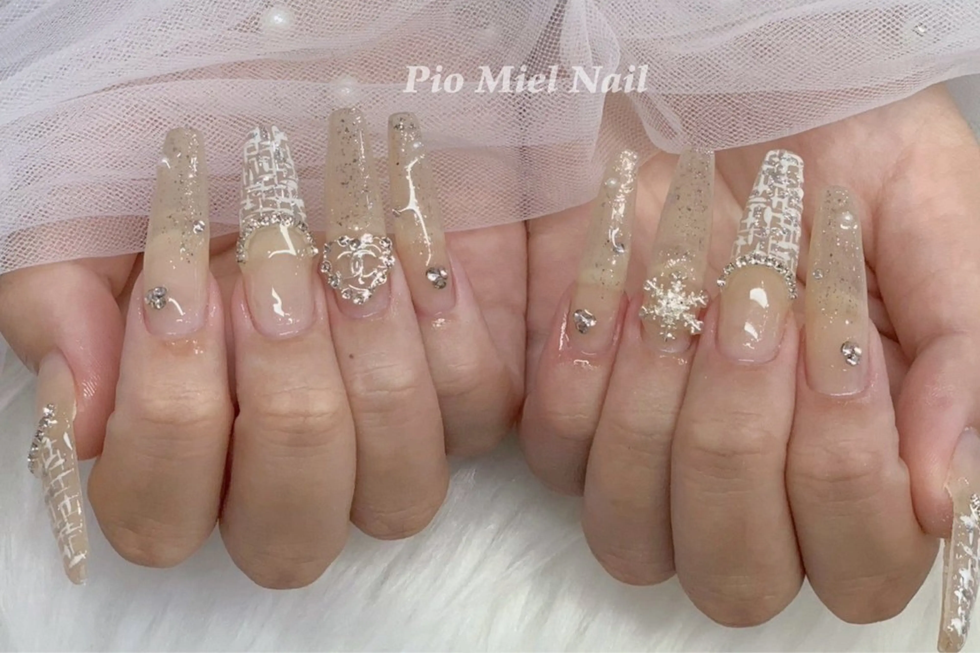 ネイル キラキラネイル 韓国ネイル ラメ(グリッター) ロングネイル ツイードネイル ハンドネイル HANA 長さだしのネイルデザイン