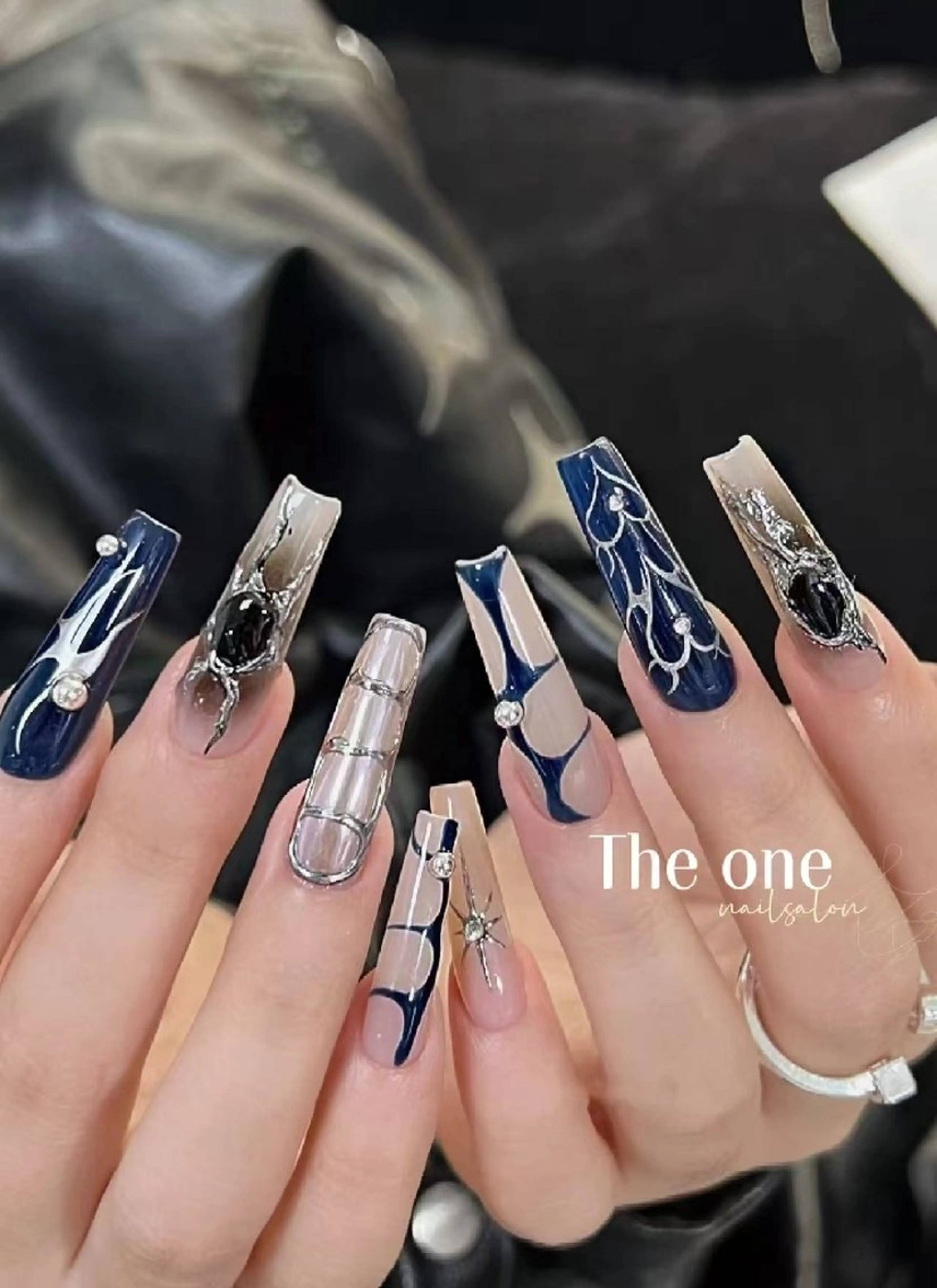 ネイル Theone栄店 松田のネイルデザイン