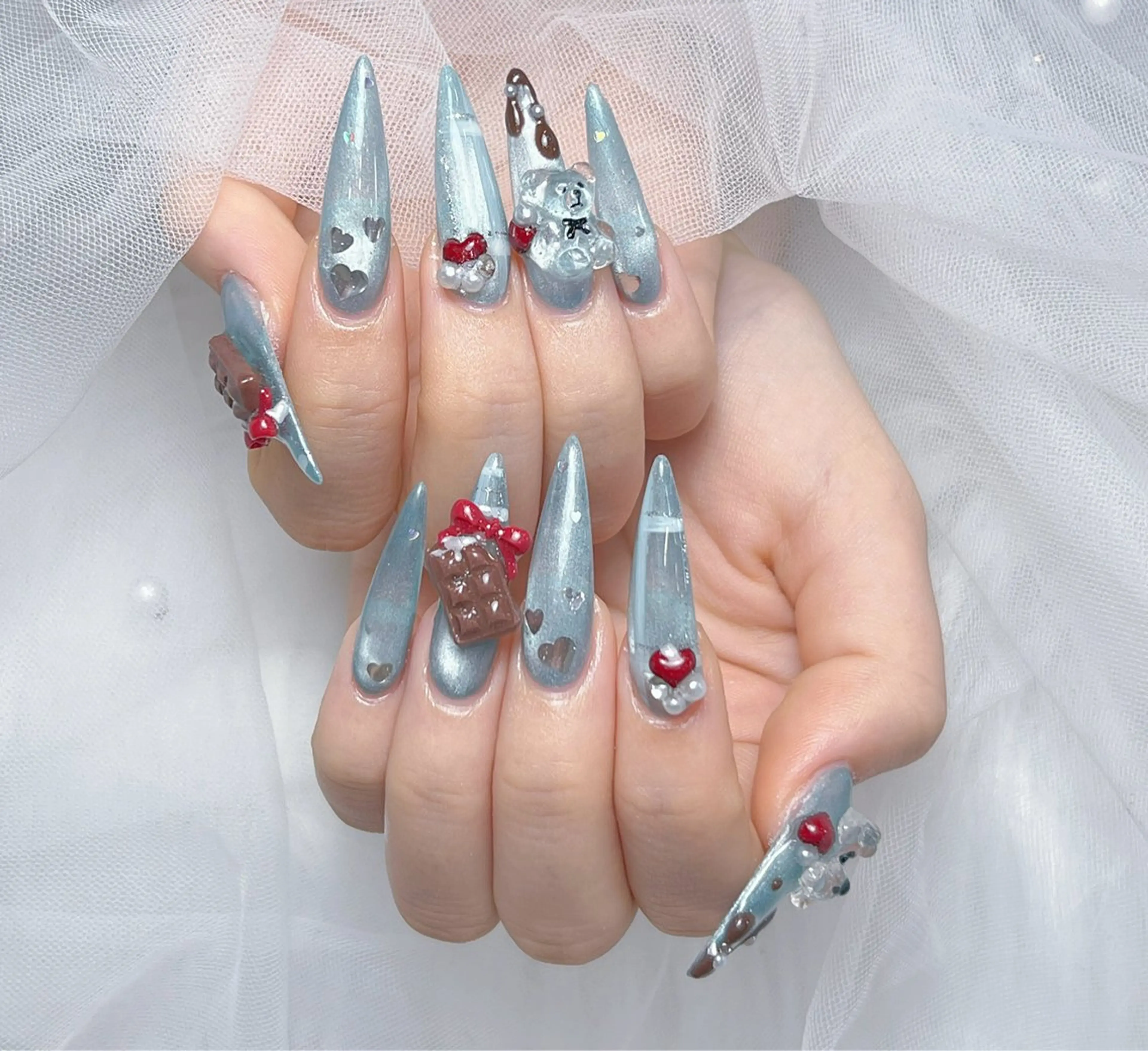 ネイル アートネイル オーロラネイル チークネイル 長さ出し フットネイル Miya _nailのネイルデザイン