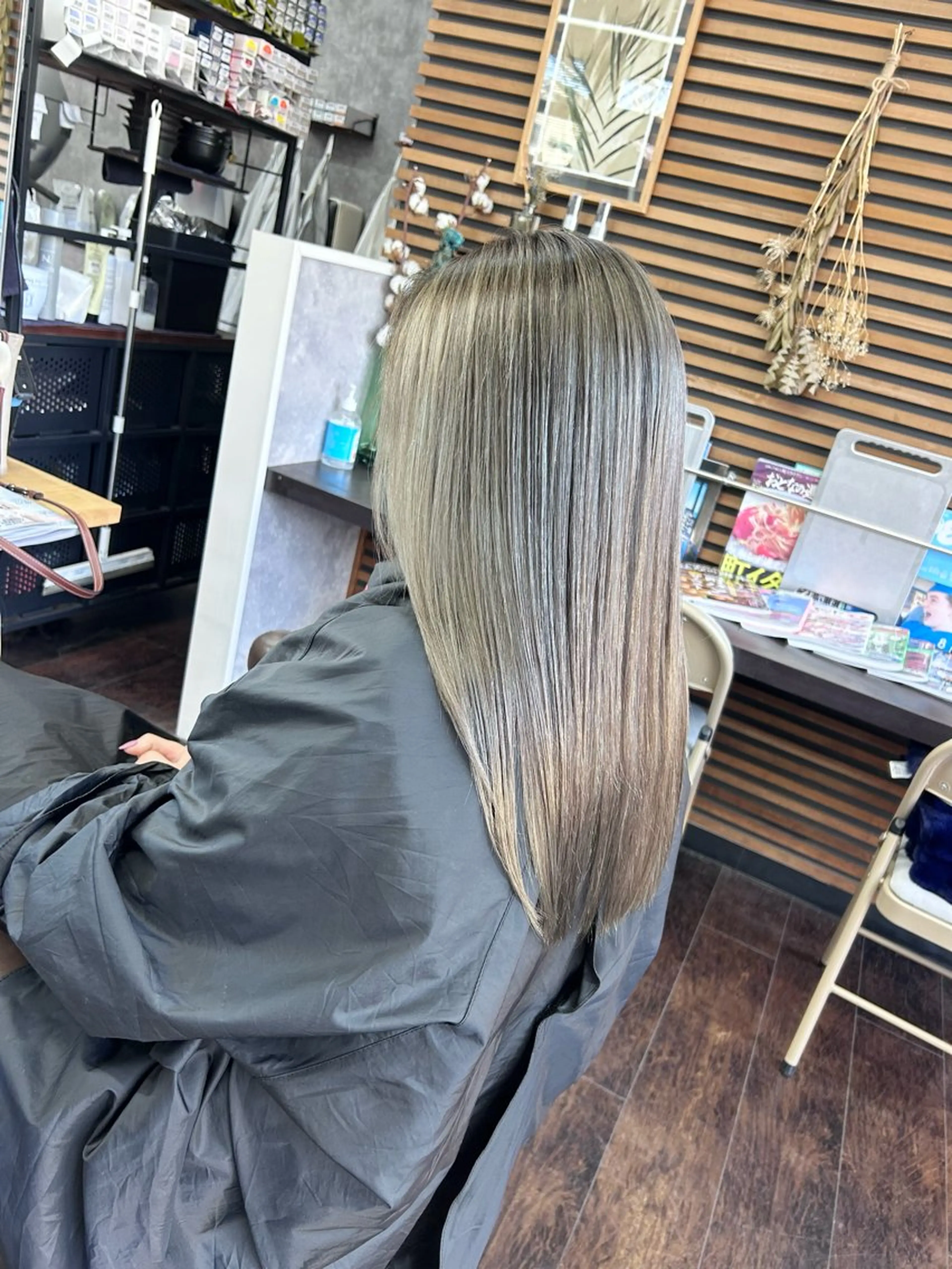 セミロング カット ヘアカラー AN'TIA小作代表 ⭐︎kazuma⭐︎のヘアスタイル