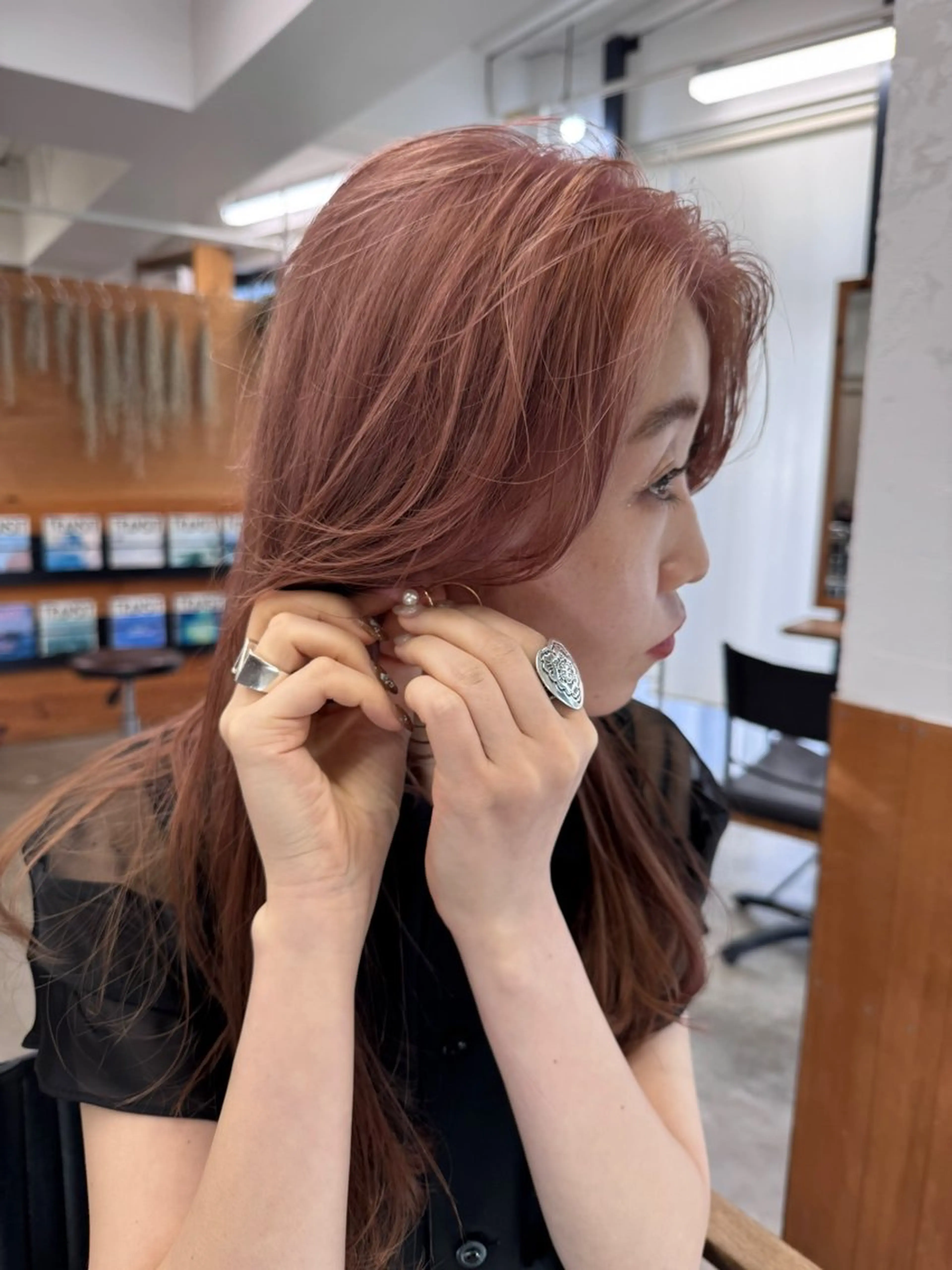 ロング カラー ピンクカラー カット ヘアカラー トリートメント kos所属・ムロ 二子玉川駅のヘアスタイル