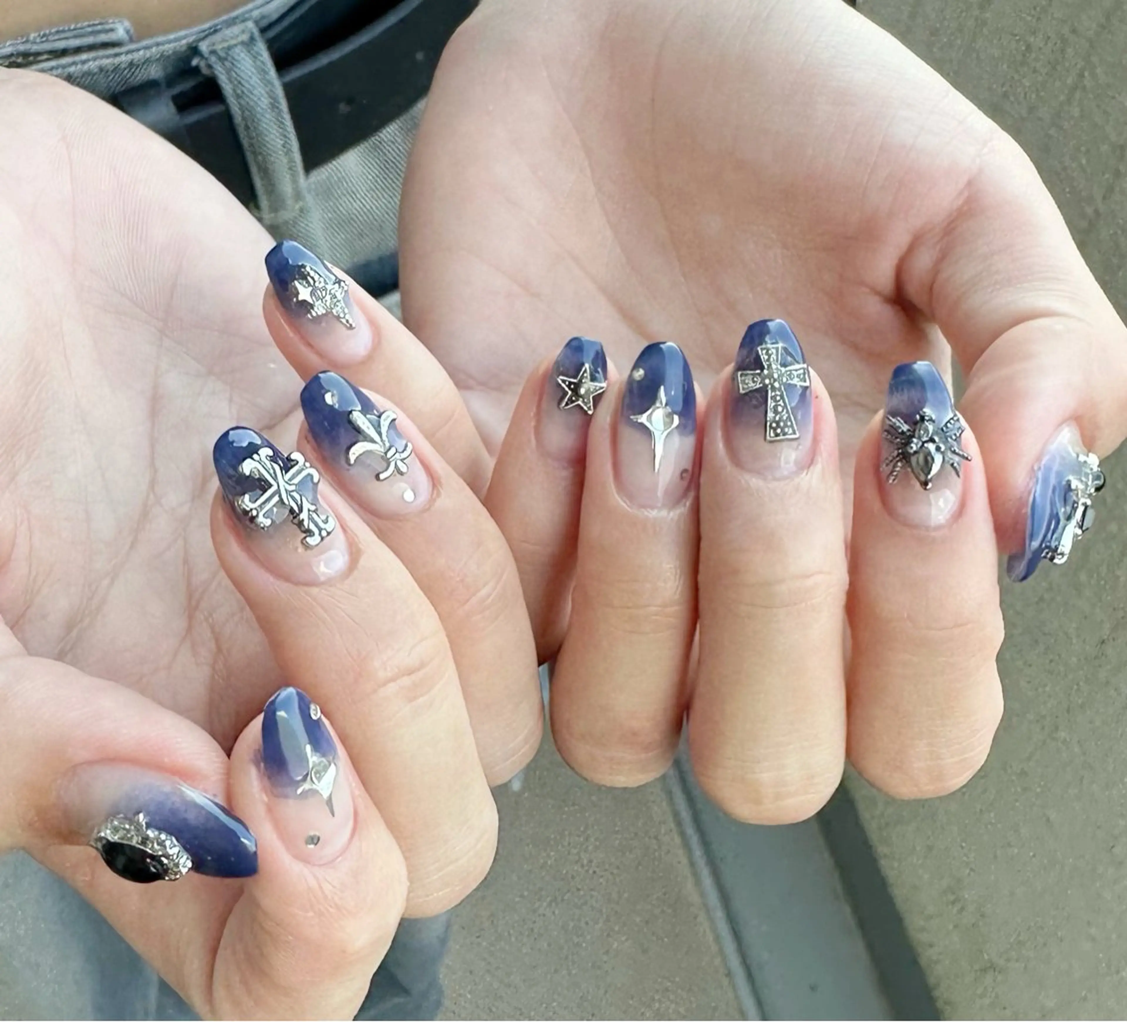 ネイル 新山 聖のネイルデザイン