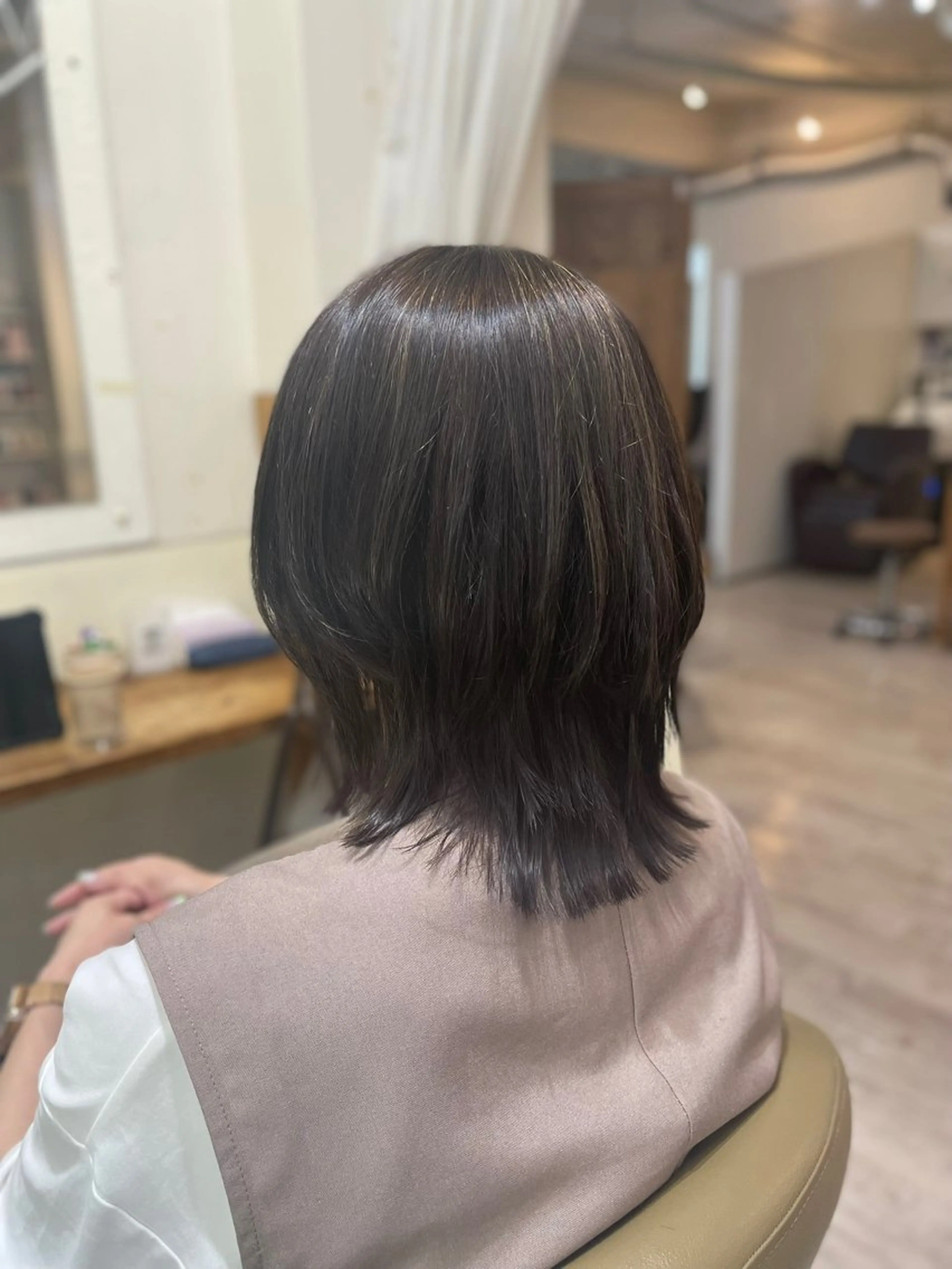 ミディアム 縮毛矯正 茅野 あゆ美のヘアスタイル
