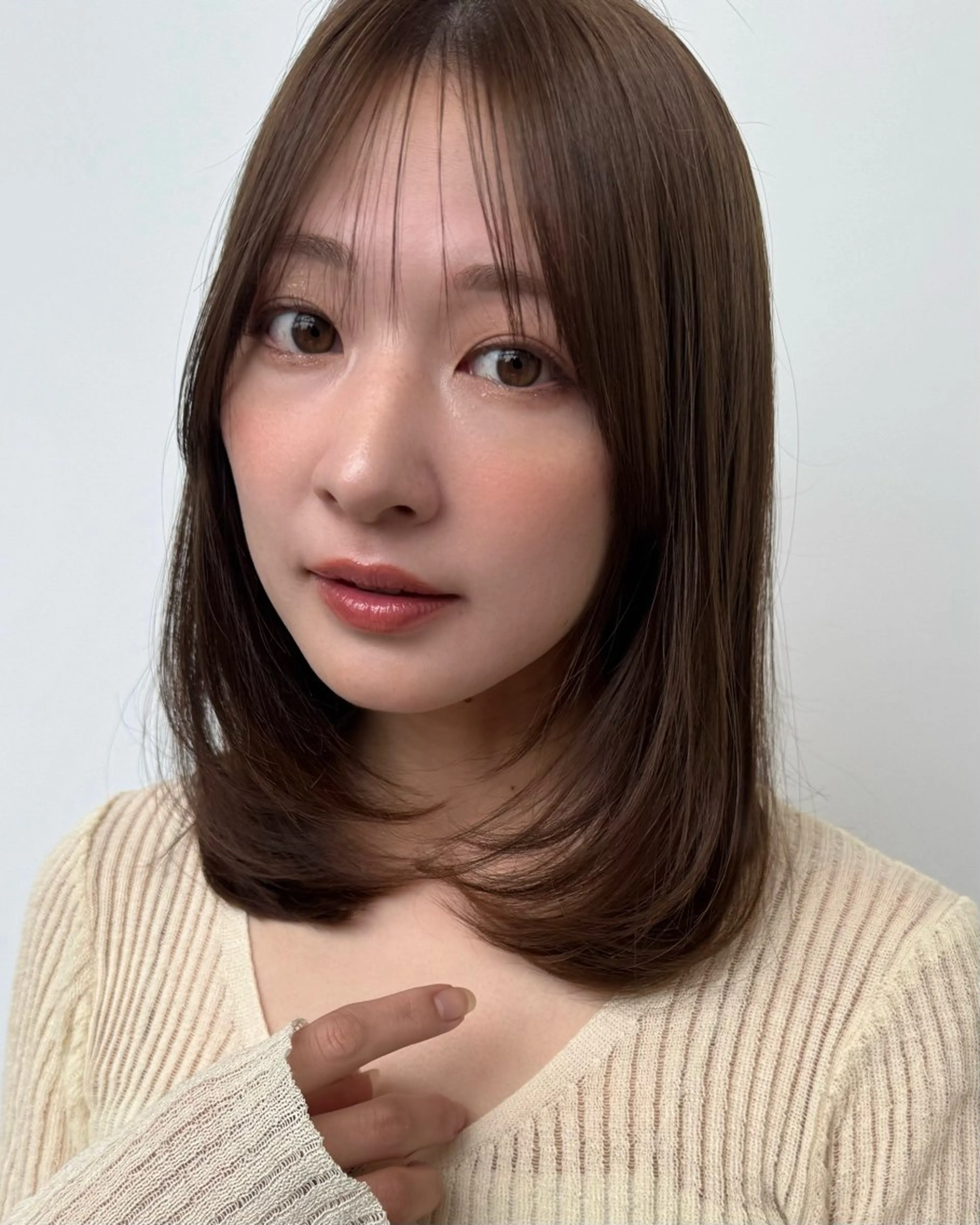 ミディアム ミディアムレイヤー 顔周りカット レイヤーカット カット トリートメント レイヤー🩰顔まわり /透明感/kanaのヘアスタイル