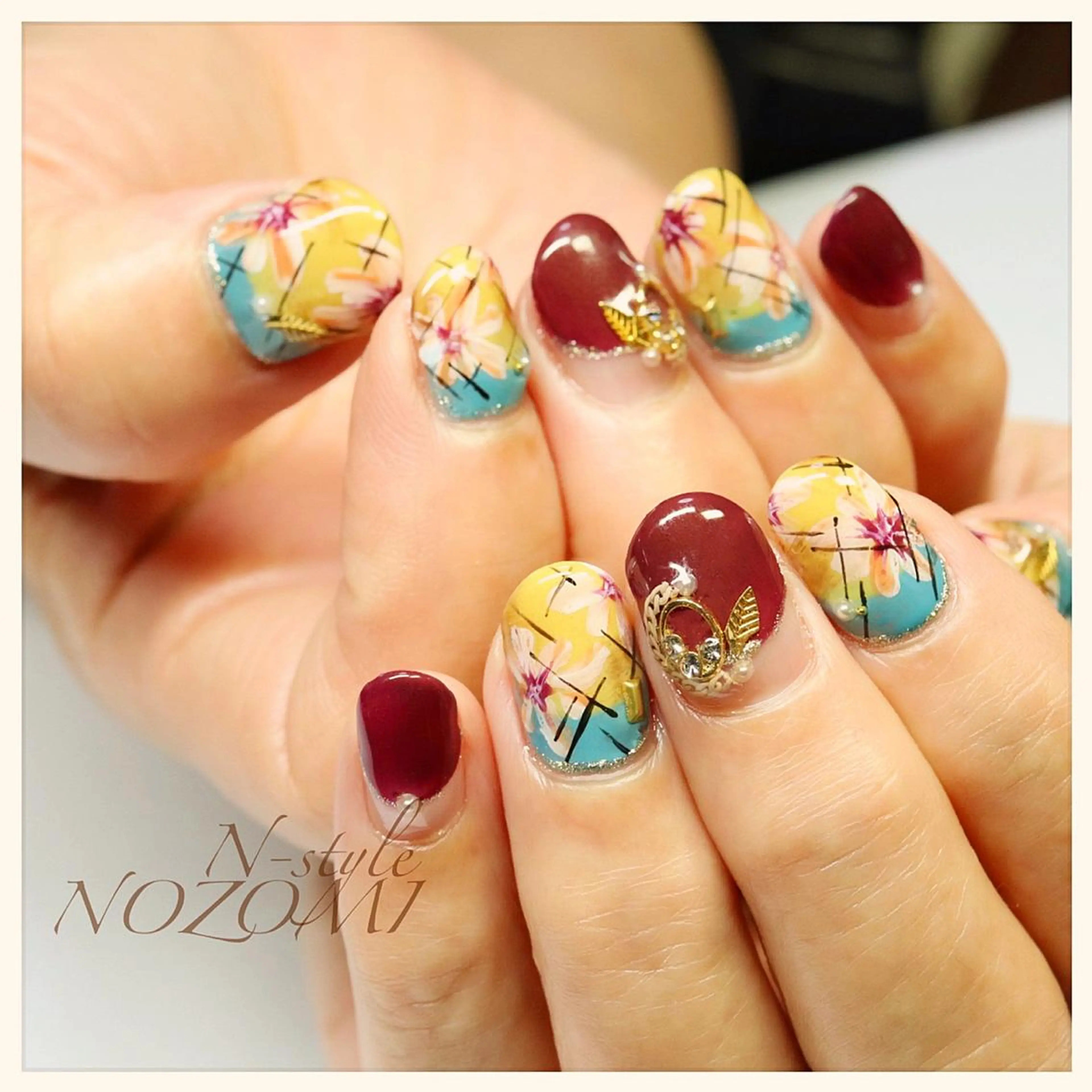 ネイル ネイルN-STYLE スタッフのネイルデザイン