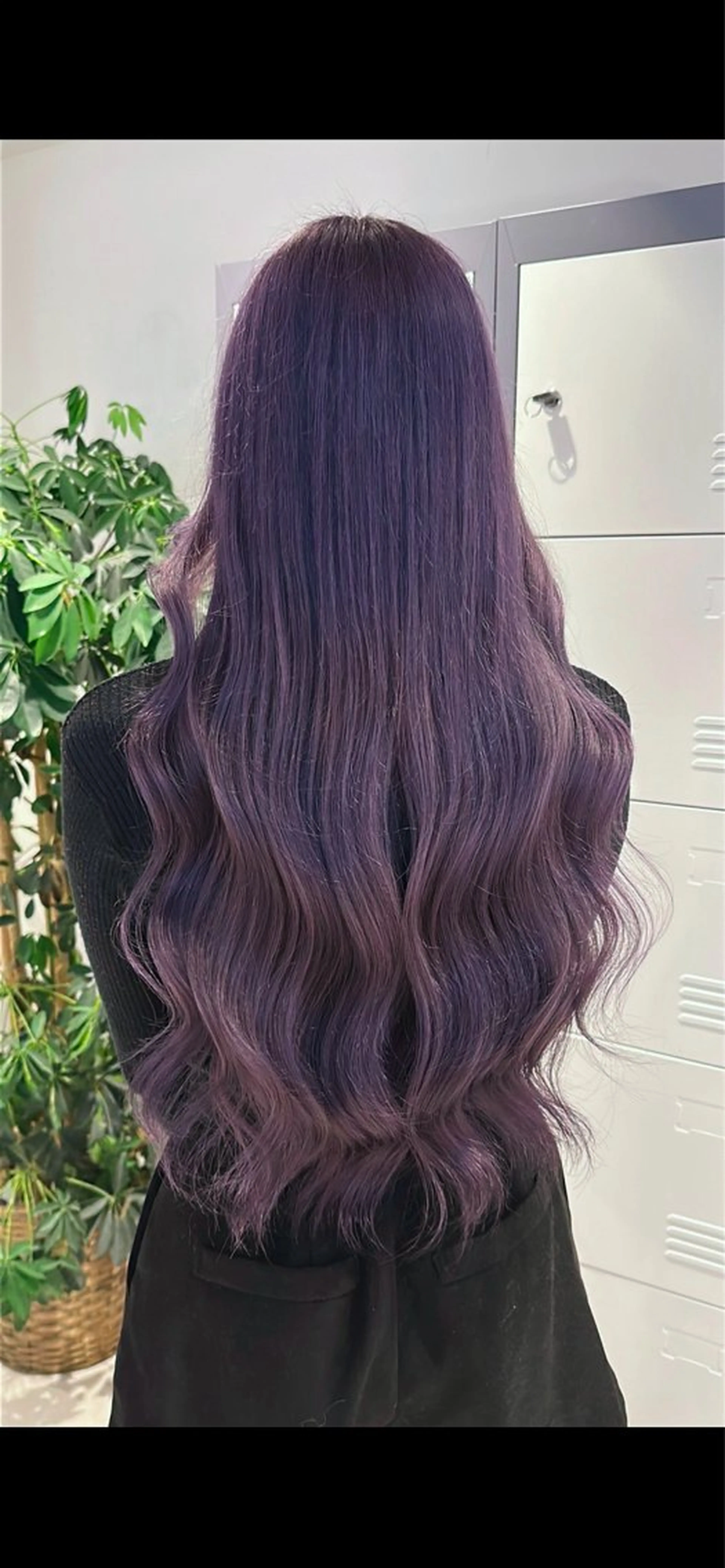 カラー ニトウ レイナのヘアスタイル