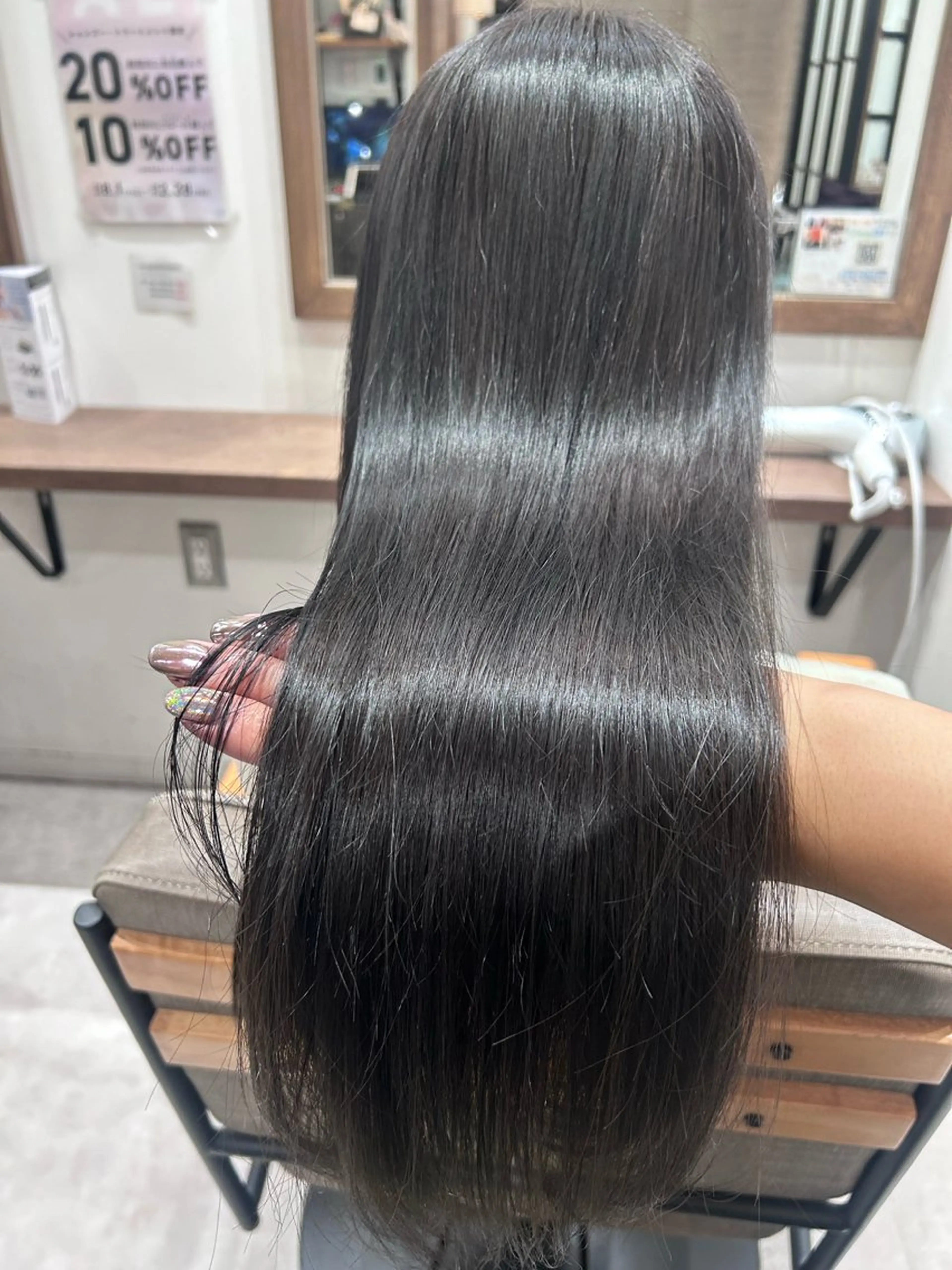 【絹髪トリートメント導入♪】髪質改善TR＋カットカラーの写真