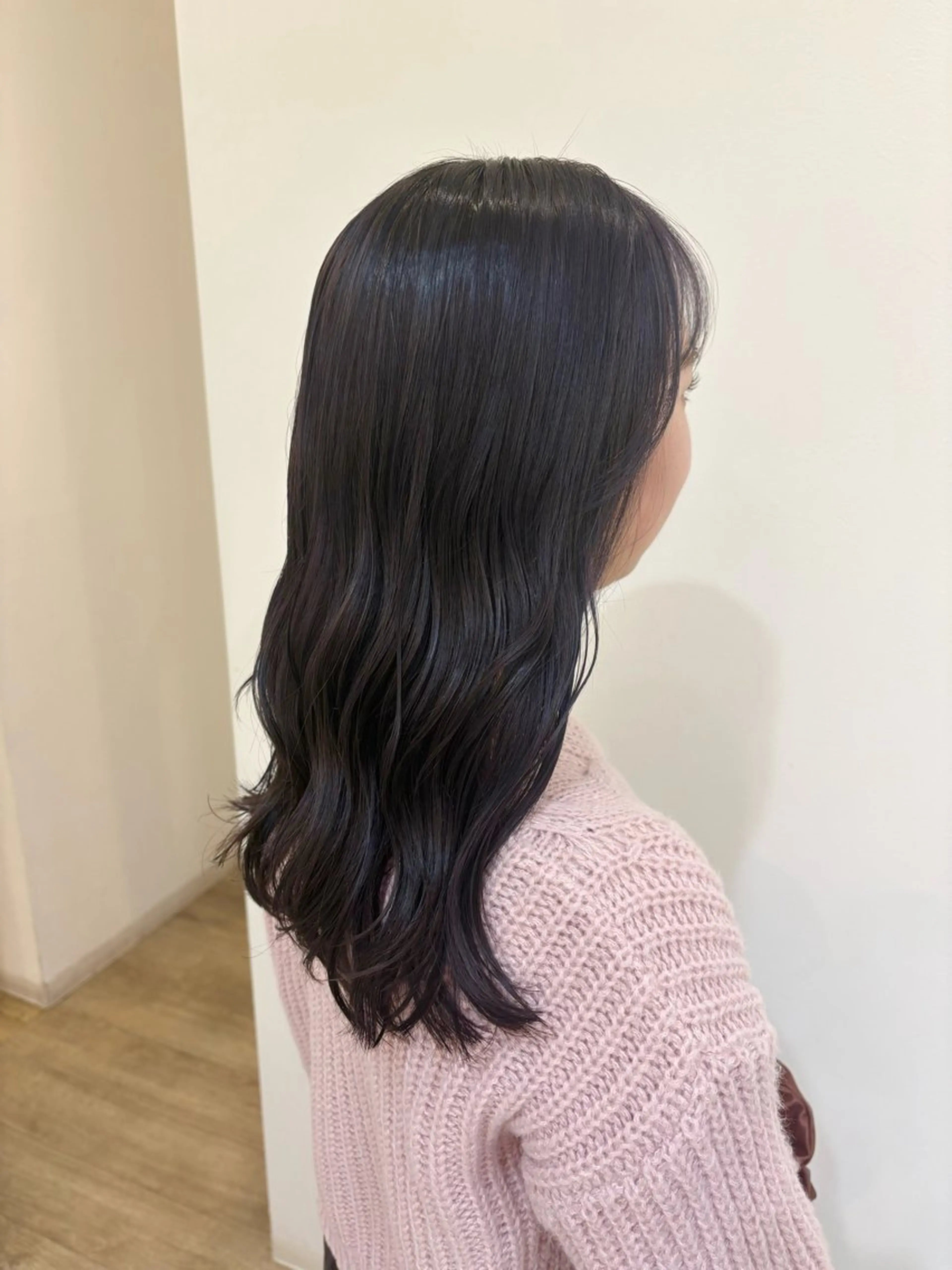 ロング カラー 透明感カラー グレージュ ラベンダーカラー ラベンダーグレージュ ラベンダーグレー 加藤 七夕奈のヘアスタイル