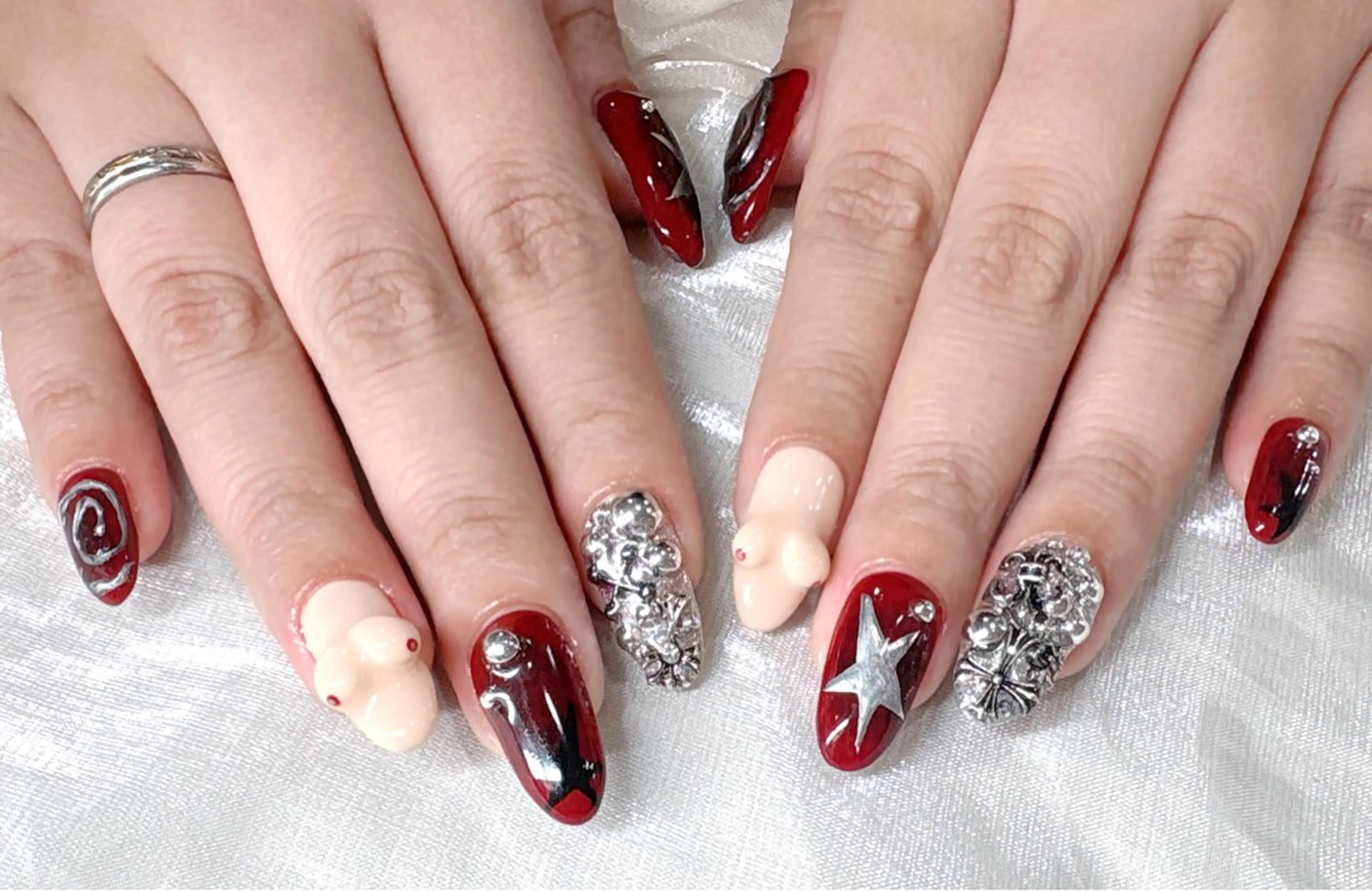 ネイル ハンドネイル リン リンのネイルデザイン