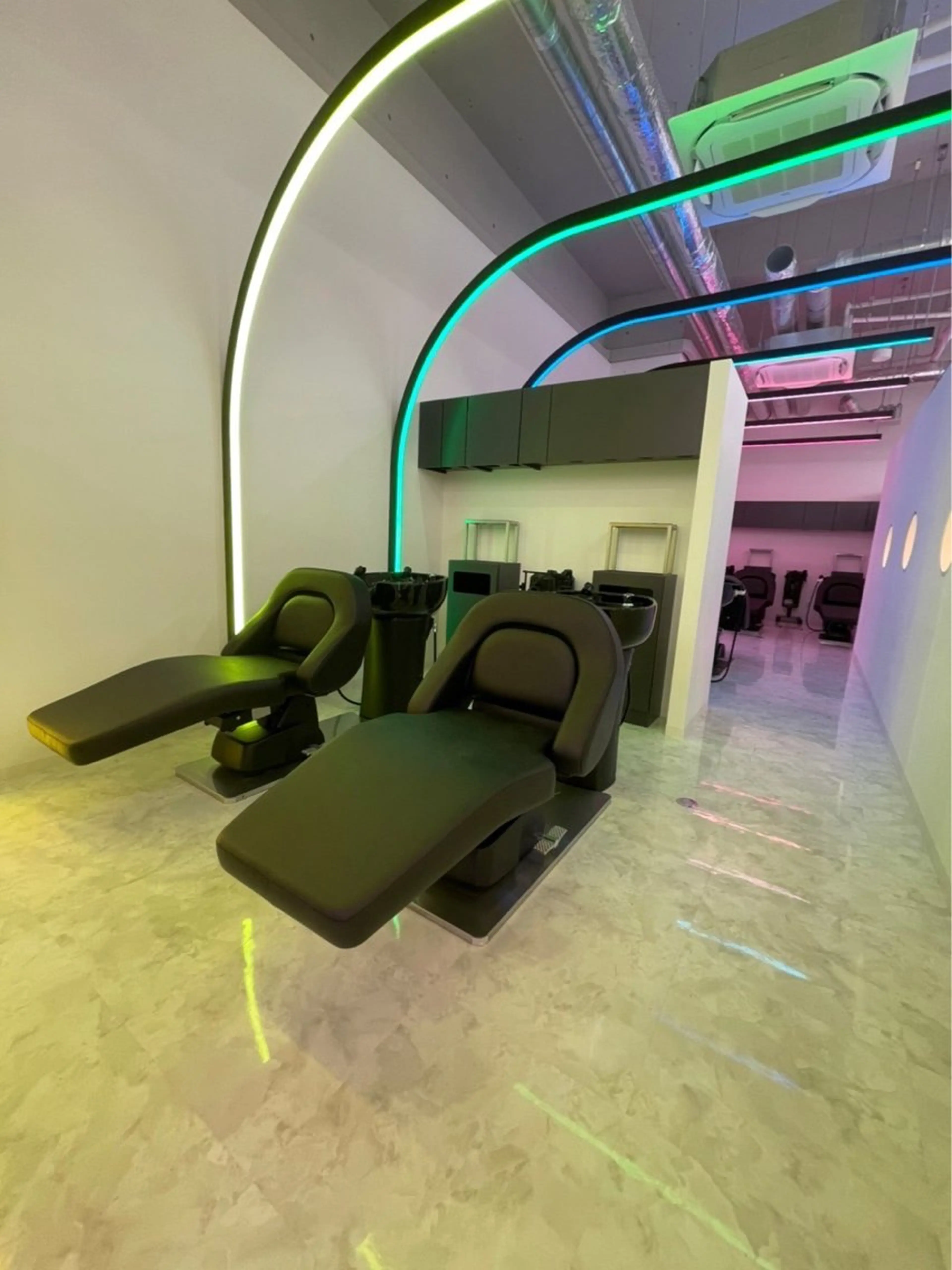 セミロング カラー パーマ メンズ 🫧渋谷🫧 DANCE🫧のヘアスタイル