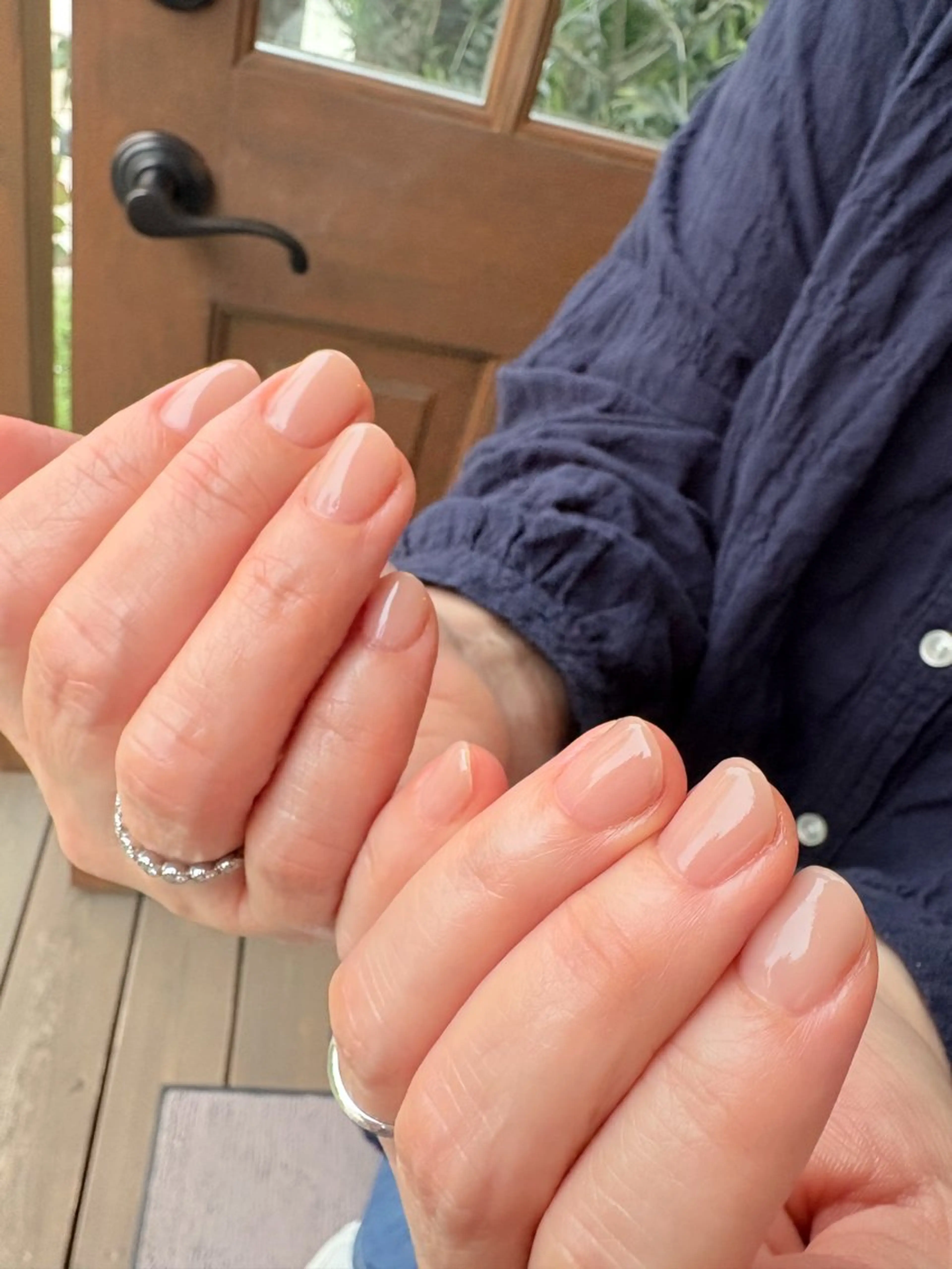 ネイル ワンカラーネイル 🌲🌳🚪iiit o🌲🌳🌲のネイルデザイン