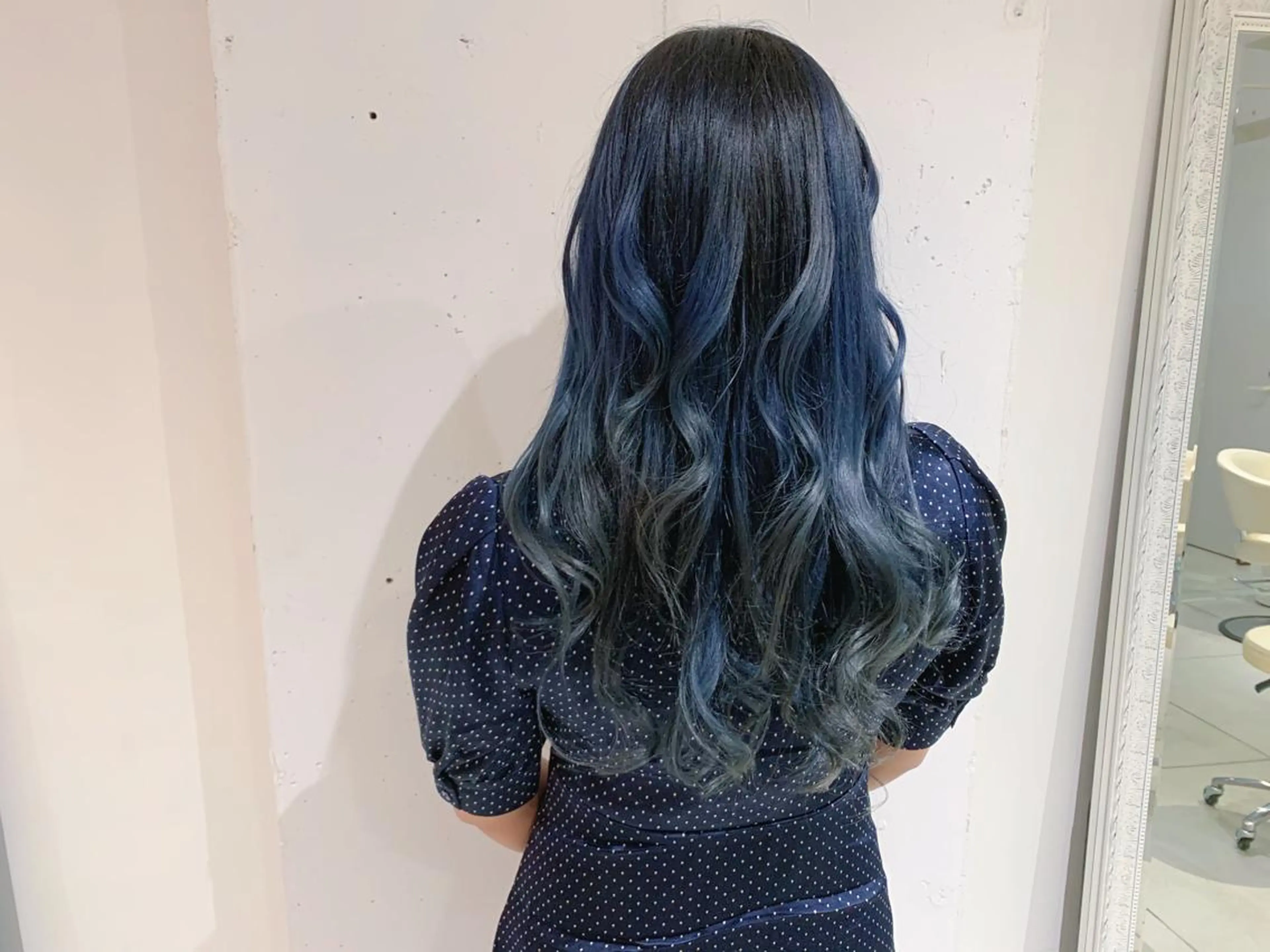 ロング カラー ヘアカラー トリートメント タカハシ ハヤトのヘアスタイル