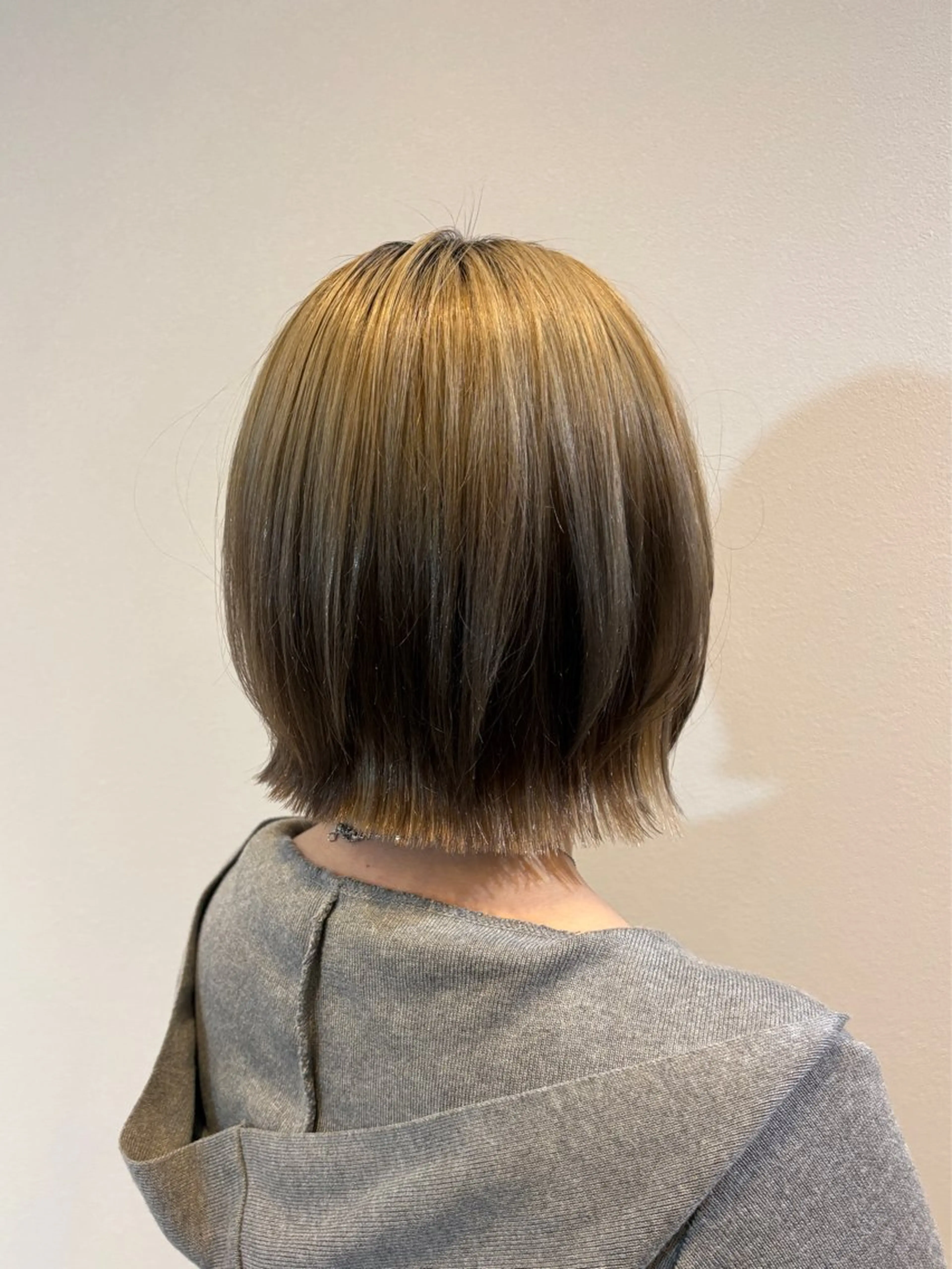 ショート ボブレイヤー ボブ レイヤーカット 外ハネヘア カット トリートメント ショート/レイヤー/ ボブ/安本和史のヘアスタイル