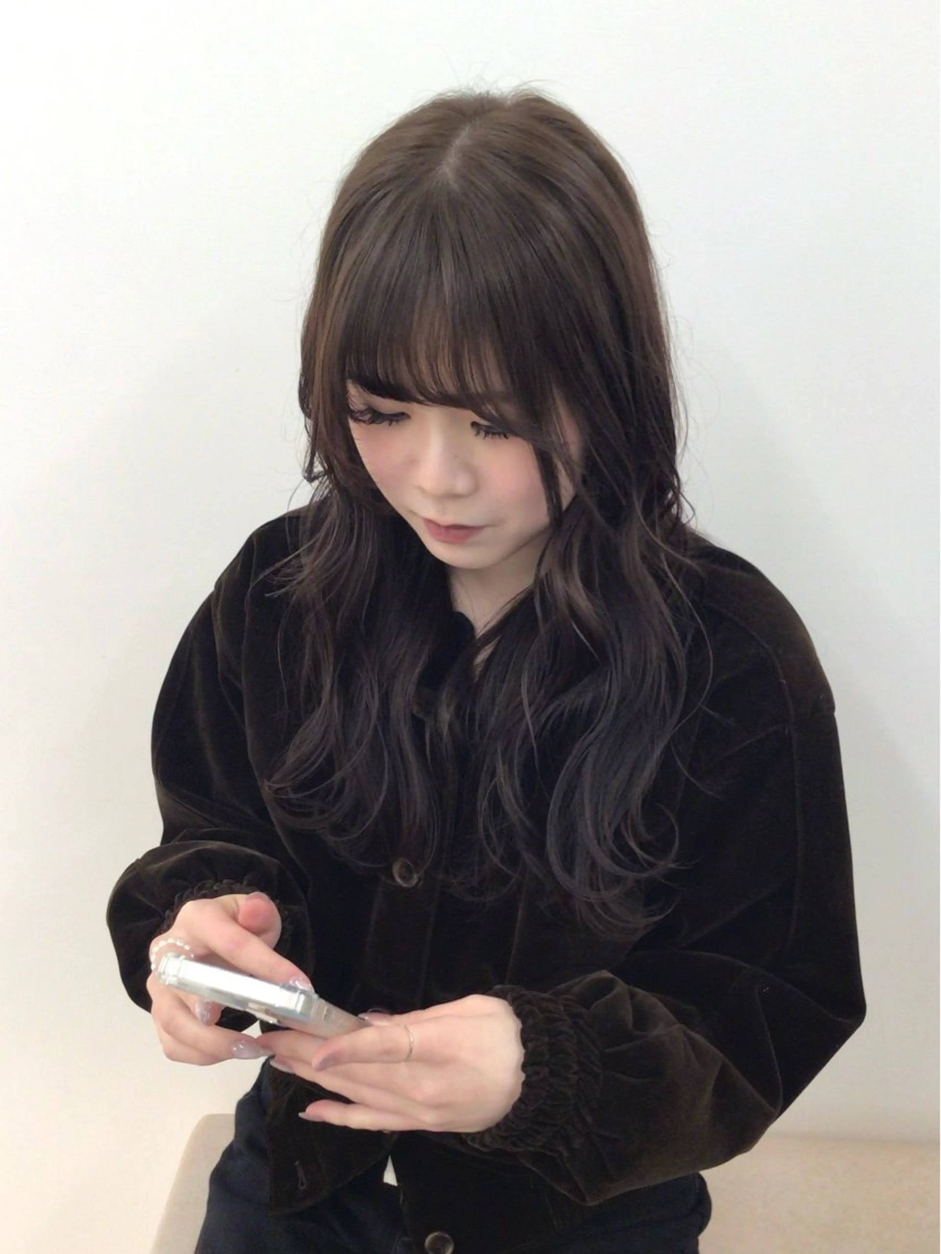 ロング カラー パーマ 透明感艶カラー/ リュウジンキョウカのヘアスタイル