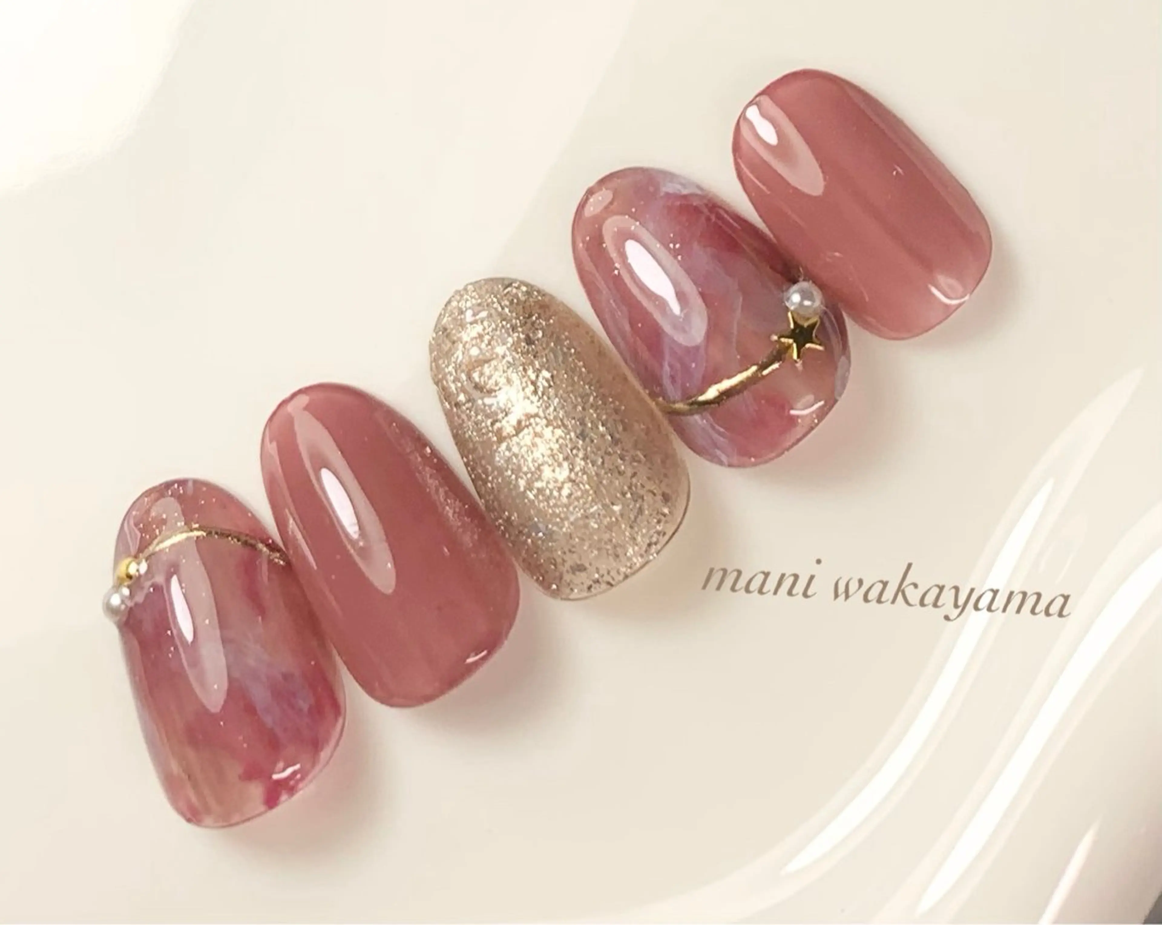 ネイル 和歌浦ネイルサロン mani(マァニ)のネイルデザイン