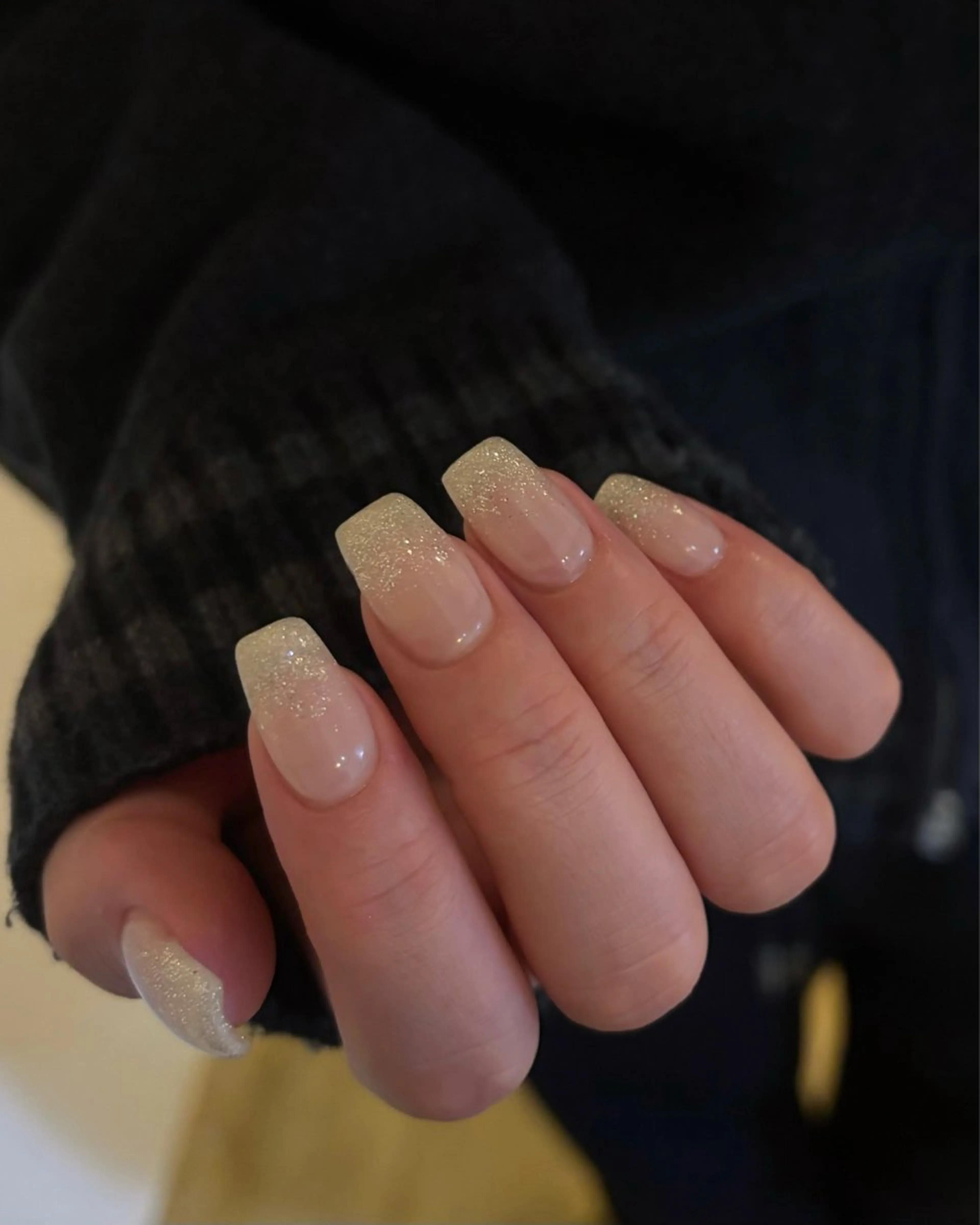 ネイル ジェルネイル ラメ(グリッター) ラメグラデーション パラジェル ワンホンネイル ハンドネイル EmaNail肥後橋店所属・EmaNail 肥後橋店🤍YURIのネイルデザイン