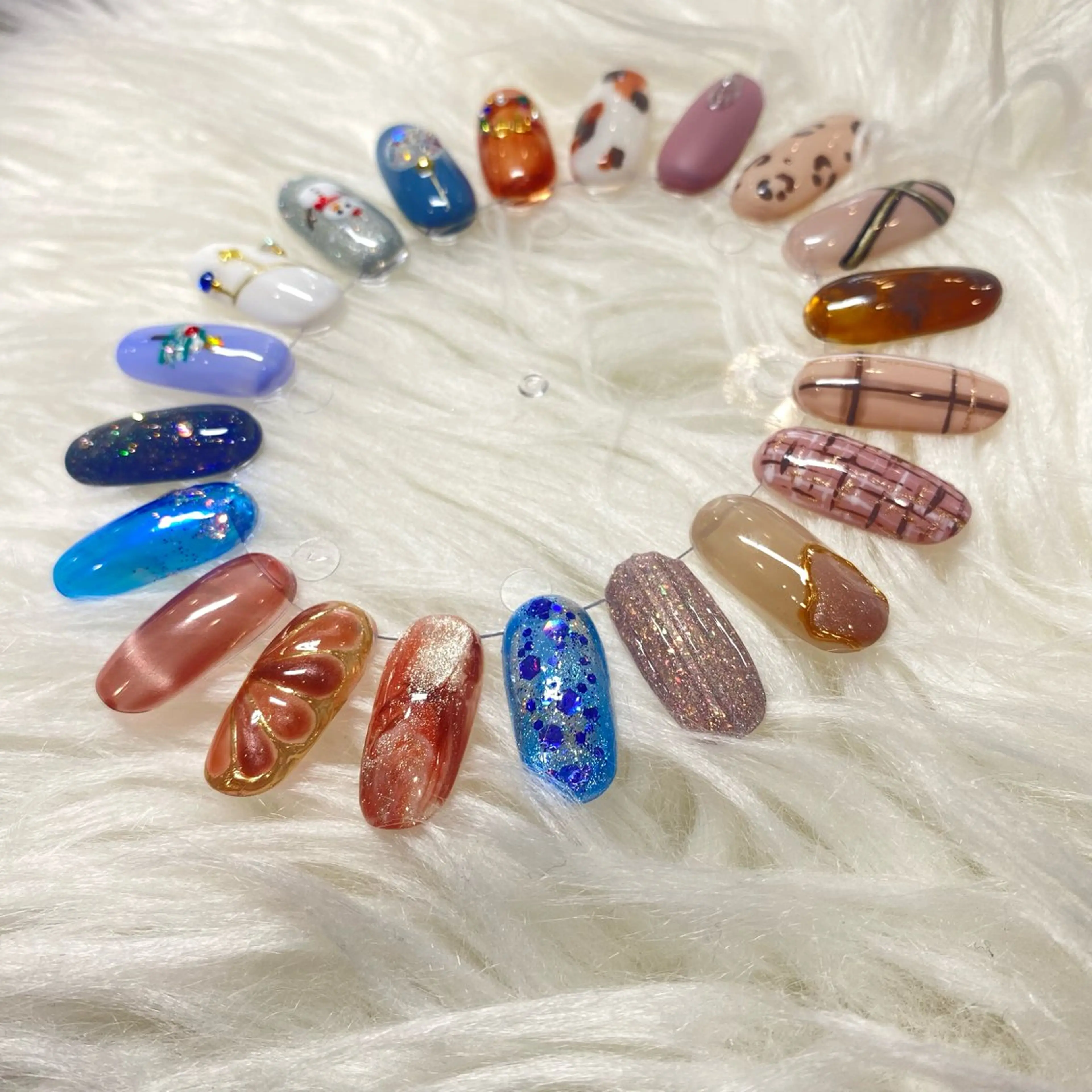 ミディアム 齋藤 佳奈のネイルデザイン