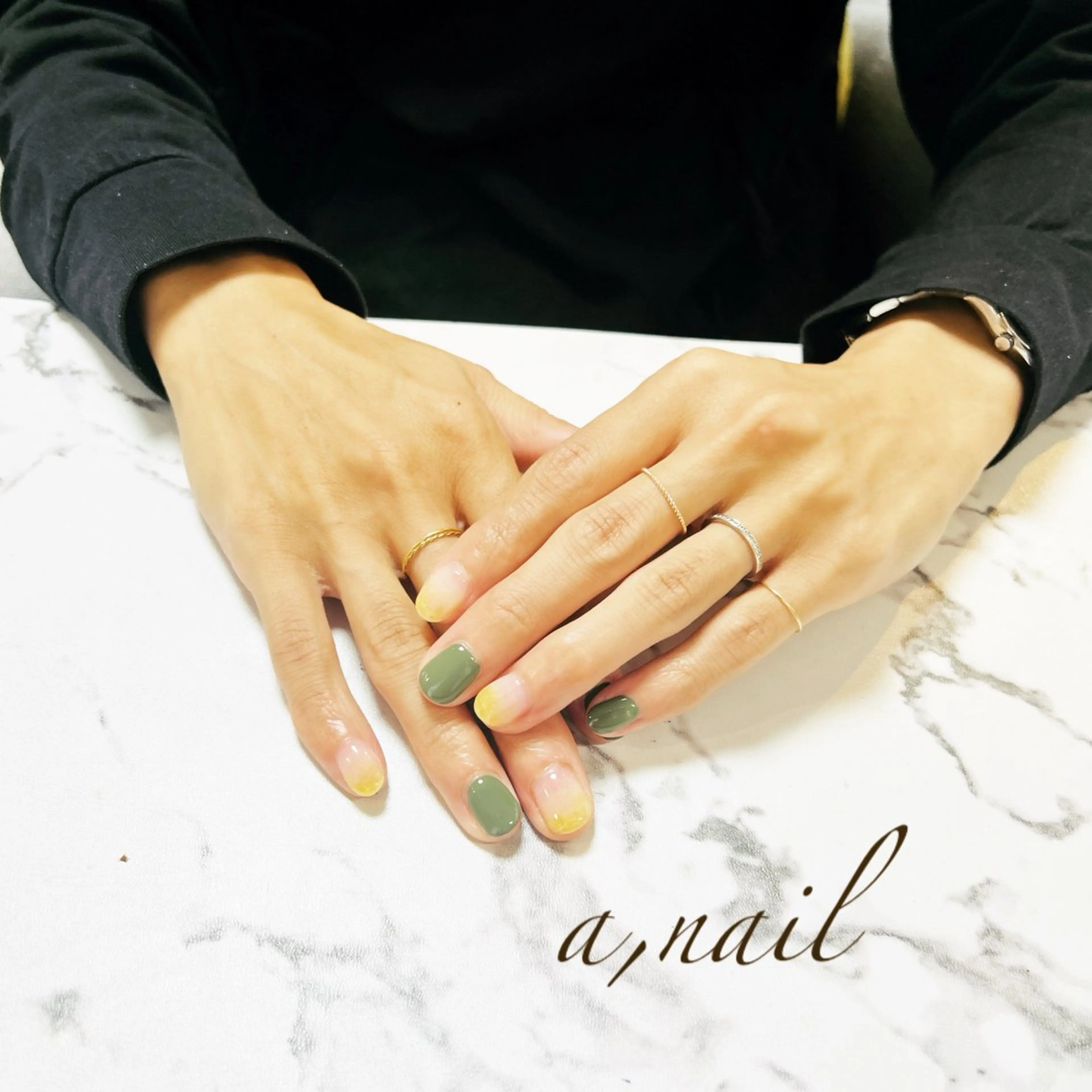 ネイル グラデーション ラメ(グリッター) ラメグラデーション ワンカラーネイル シンプルネイル ハンドネイル ネイルサロン エーネイルのネイルデザイン