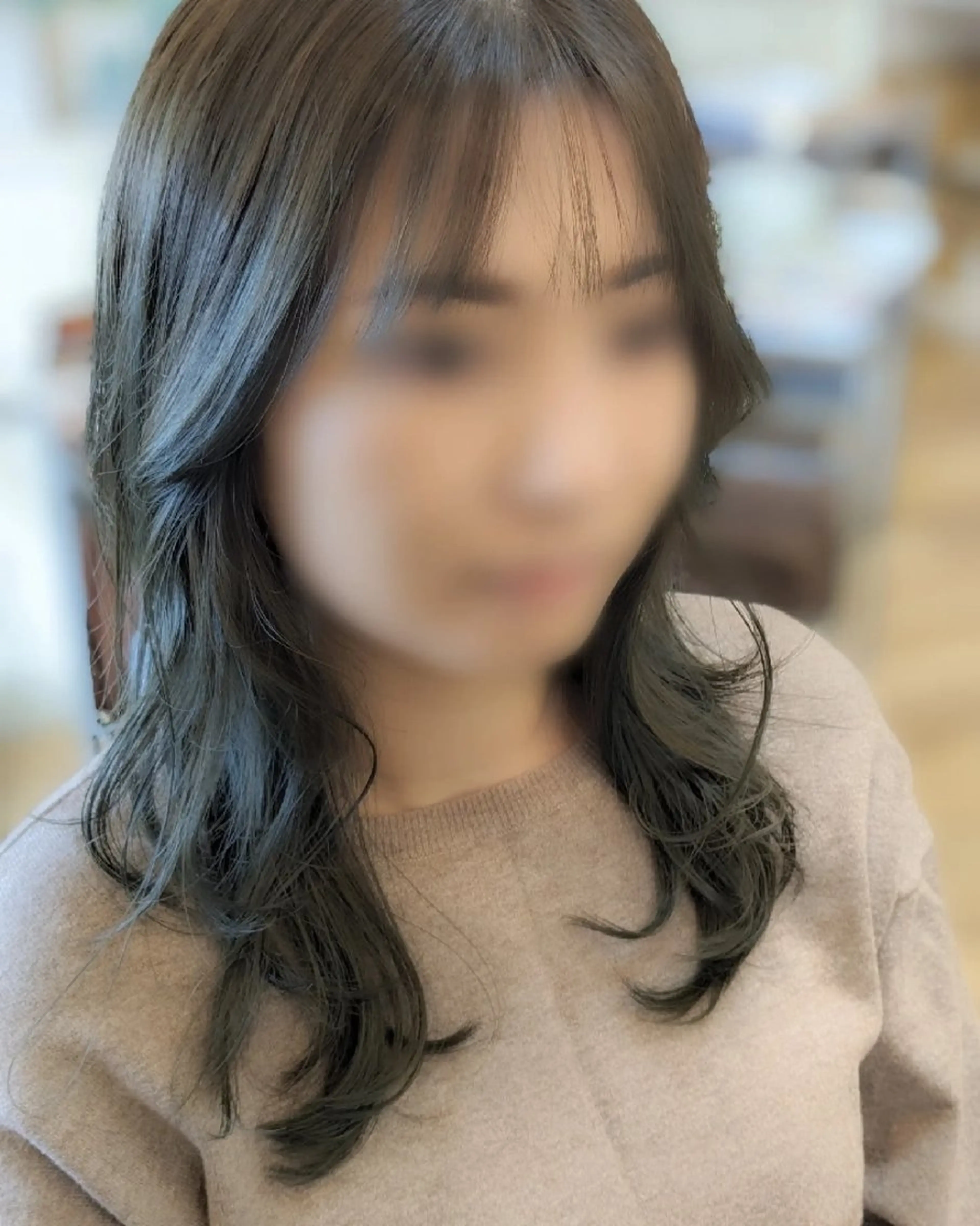 ロング 加藤 彩のヘアスタイル