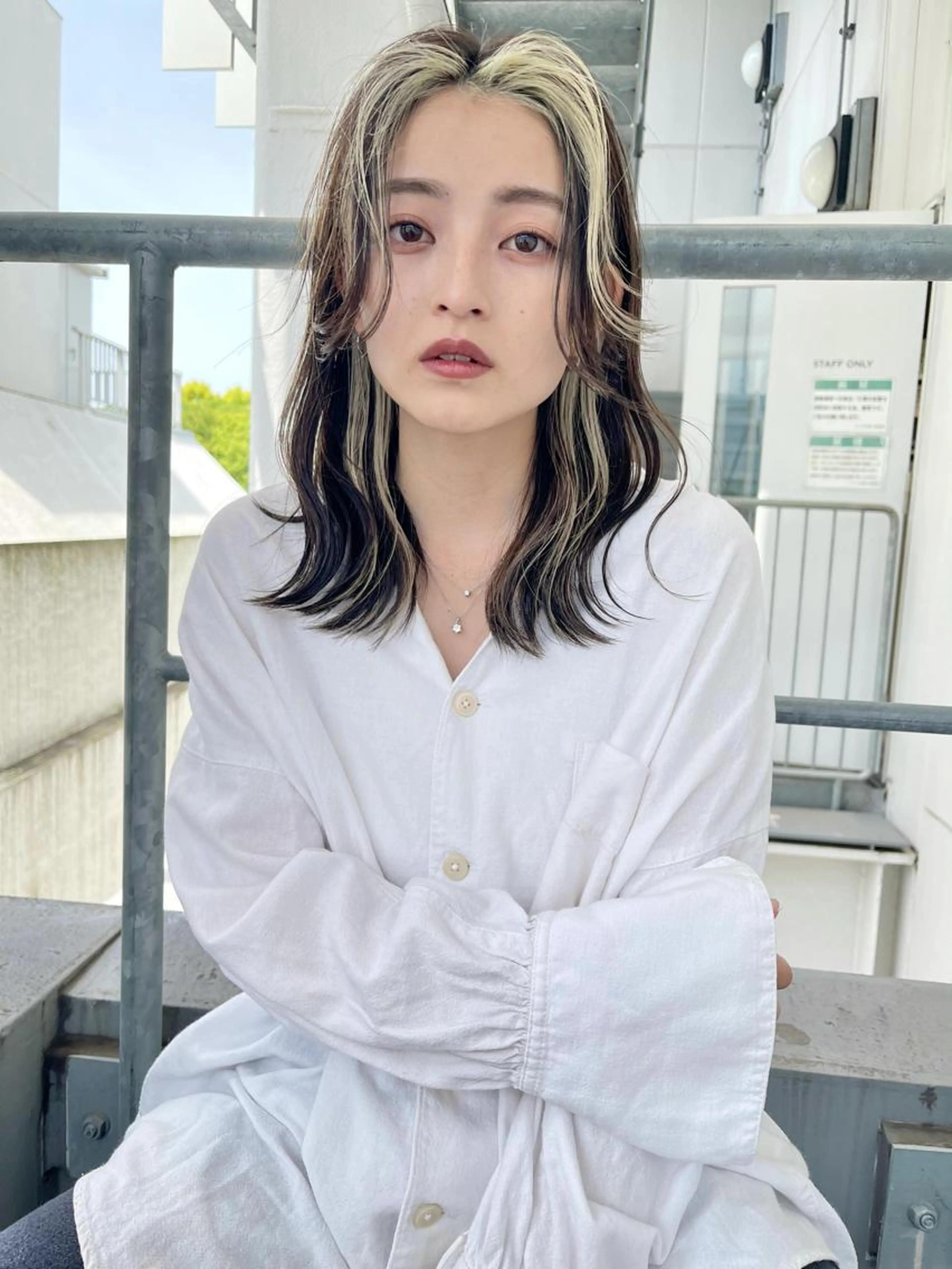 ハイライト+カラー+2stepトリートメント【ブリーチ1回込】　（バレイヤージュ、ケアブリーチは+3300円）の写真