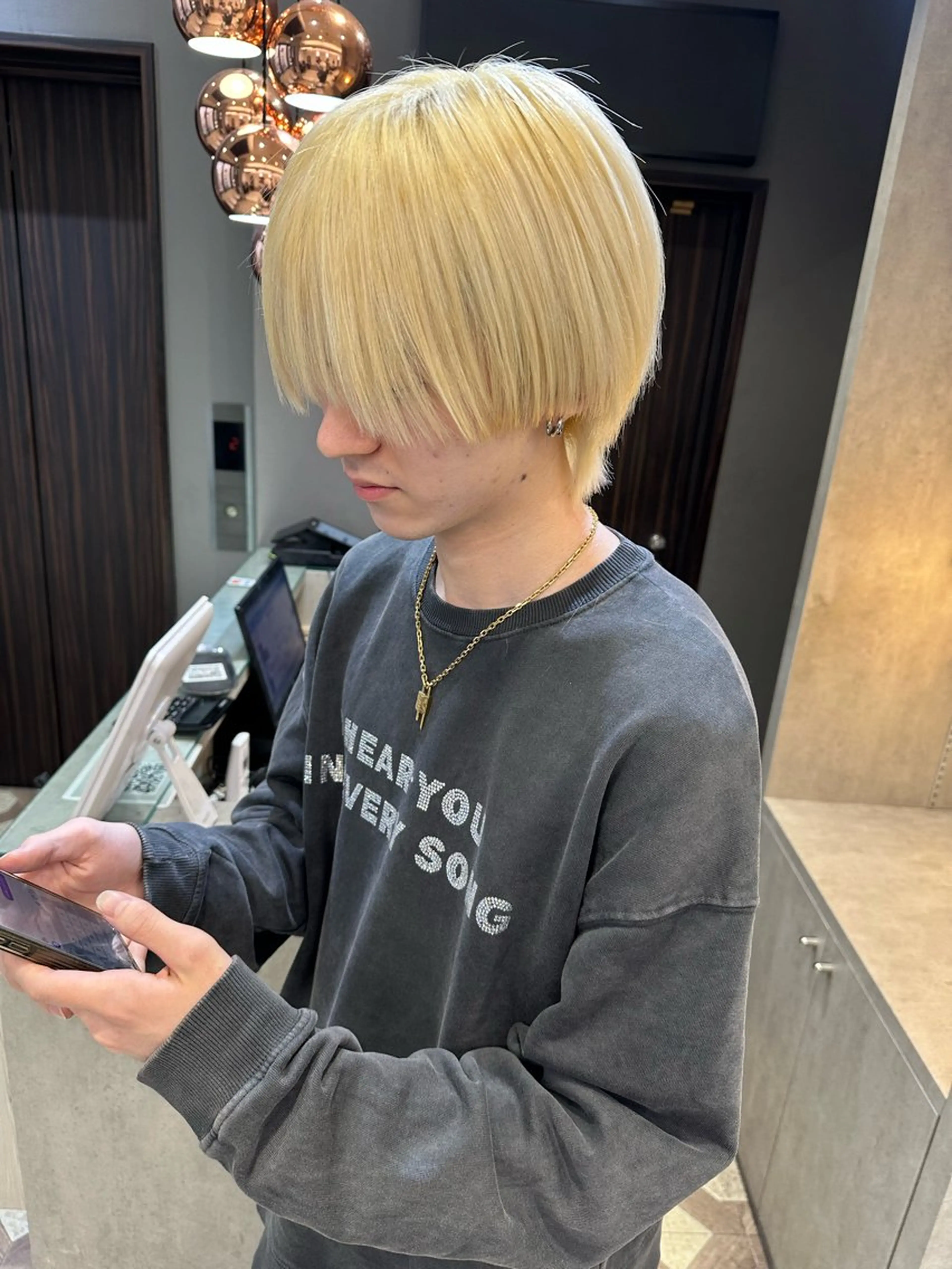 ショート カラー メンズ ヘアカラー AYAKASA 暖色カラー/レイヤーのヘアスタイル