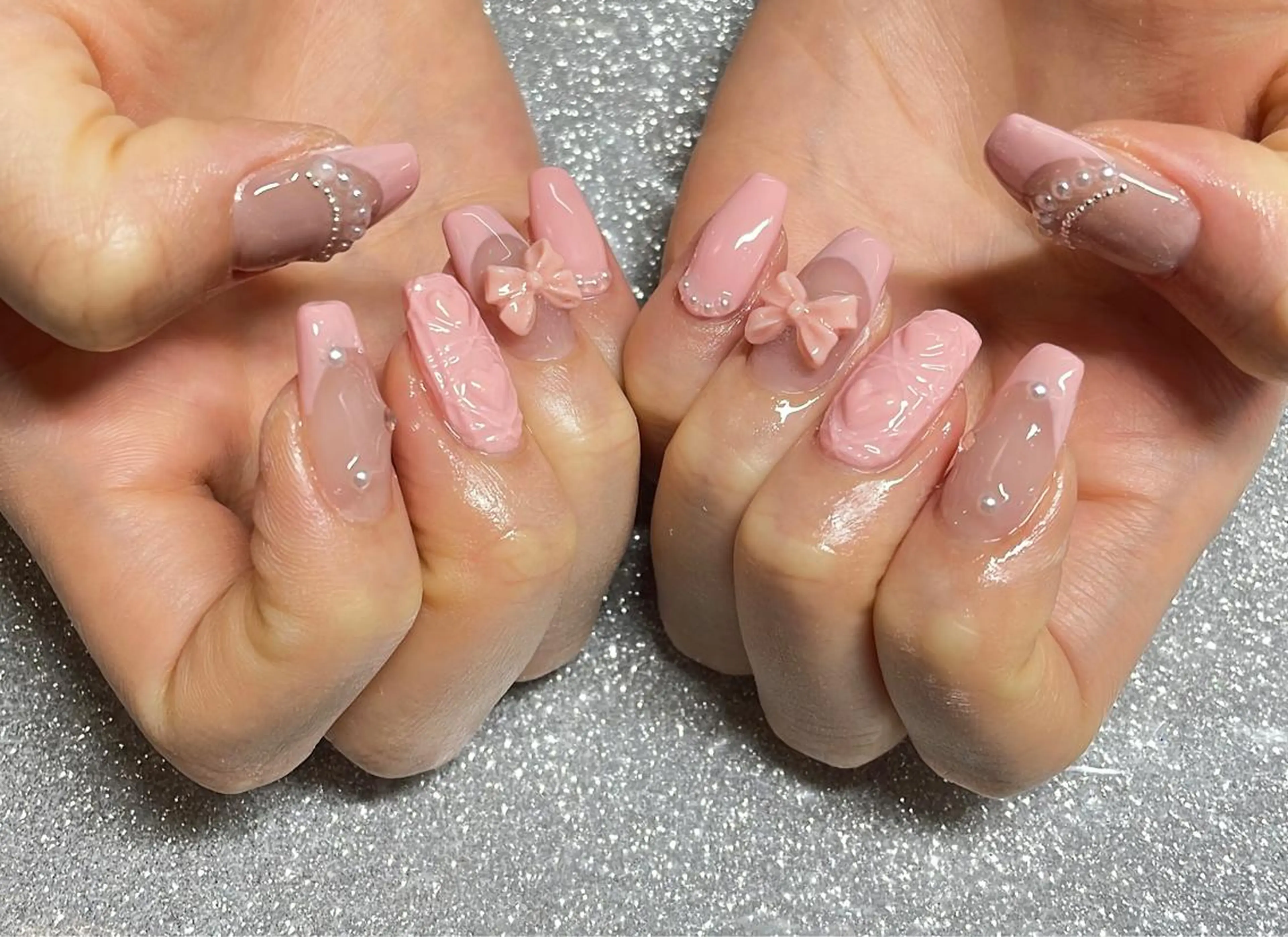 ネイル ハンドネイル VIERU 🌈🎀💖のネイルデザイン