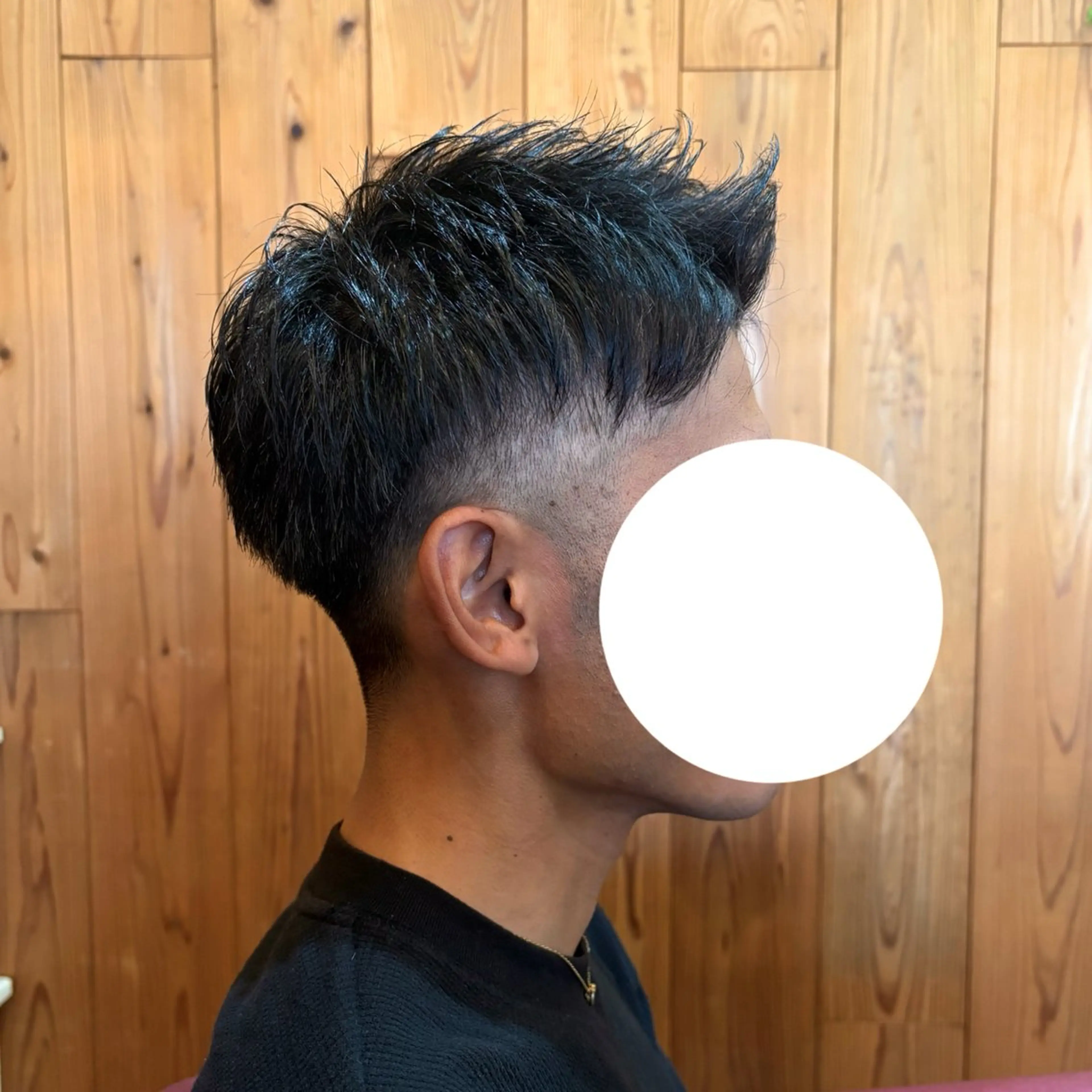 ショート メンズ アップバング ショートヘア 足立 千咲のヘアスタイル