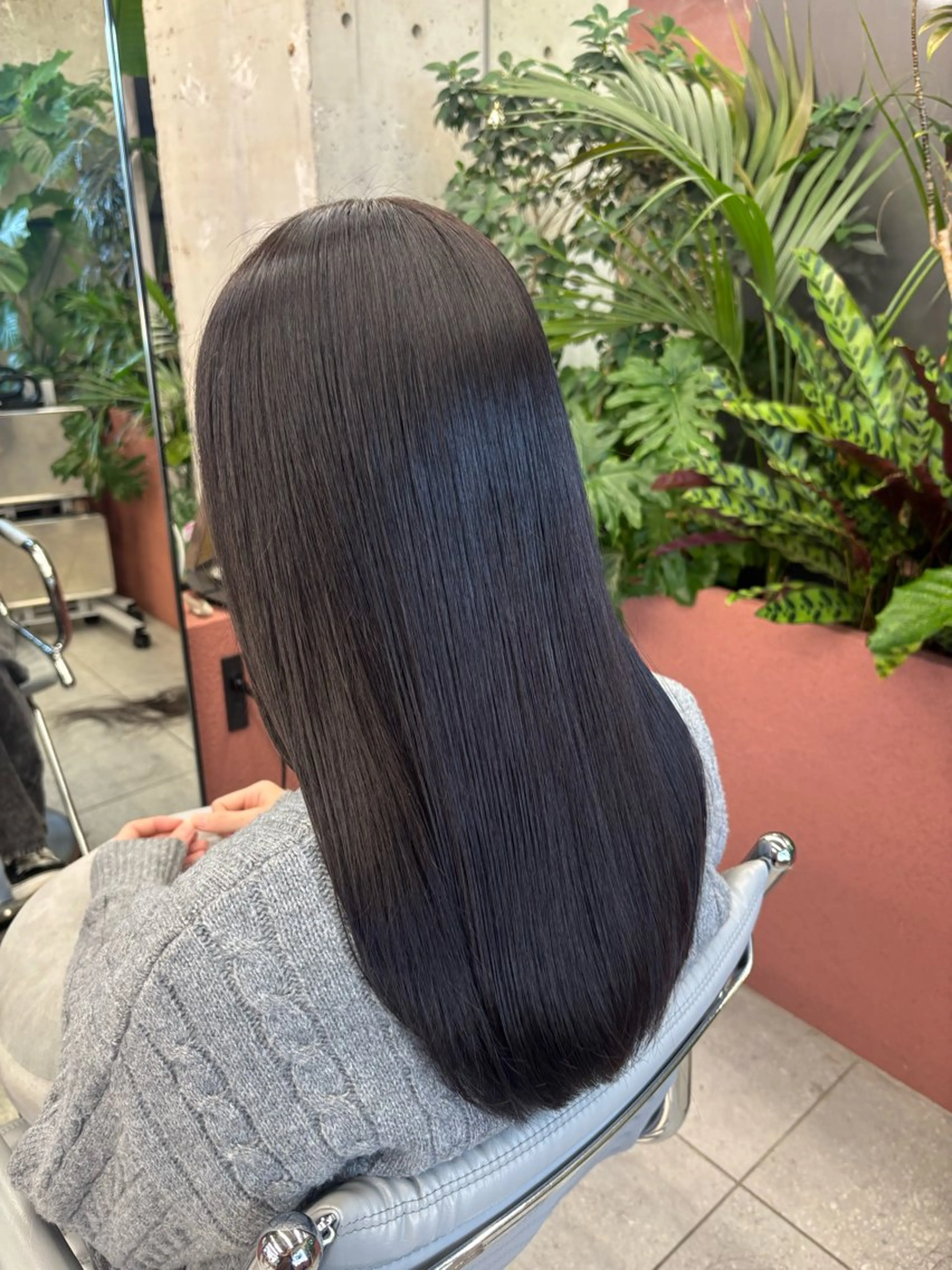 ロング カラー ブラウンカラー 透明感カラー ダークブラウン ほらぐち るいのヘアスタイル