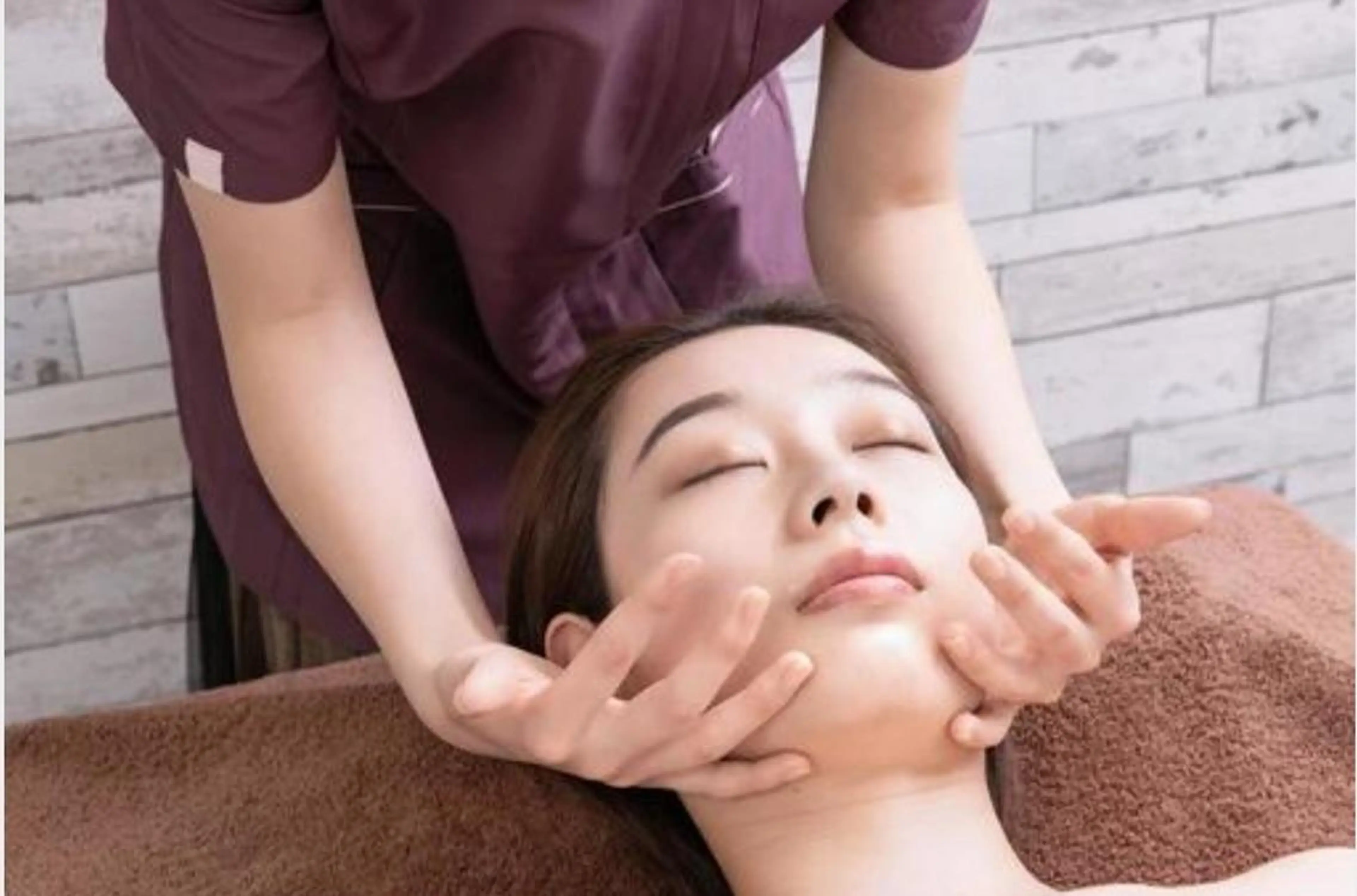 【小顔矯正×陶器肌トリートメント】90分の写真