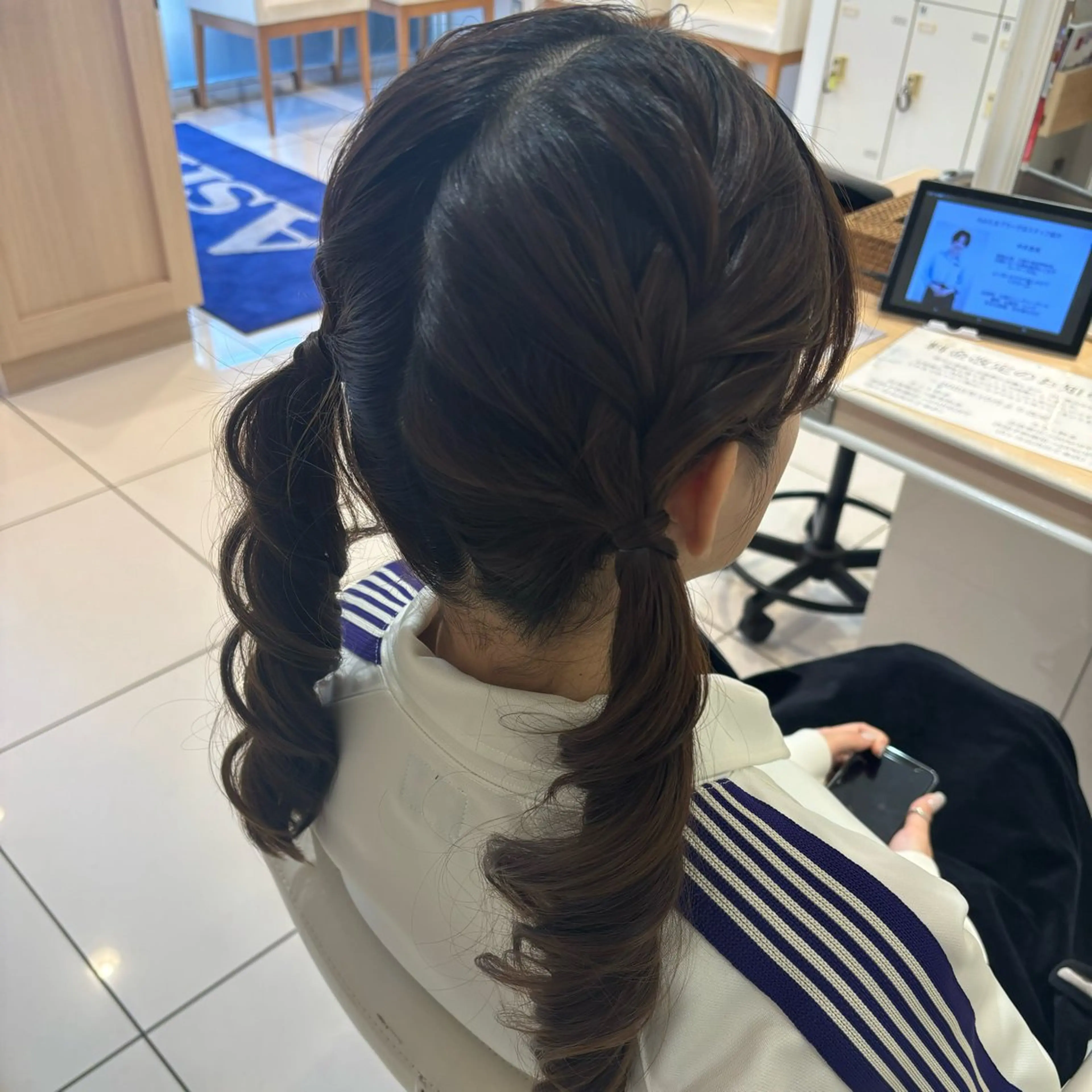 ロング ヘアアレンジ 宮永 璃沙のヘアスタイル