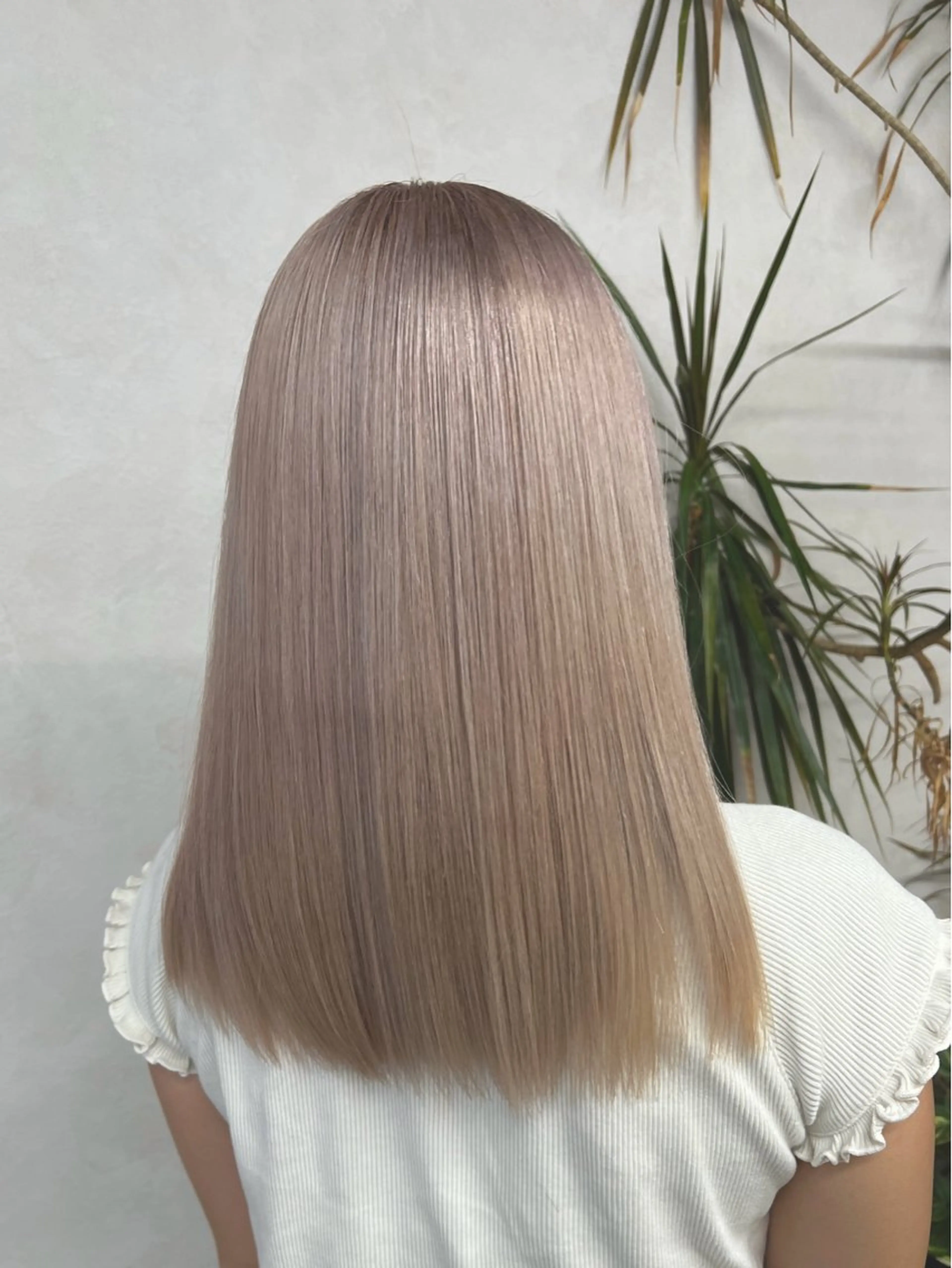 セミロング ハイライト トリートメント カット ヘアカラー 🌷かわばた めい🌷のヘアスタイル