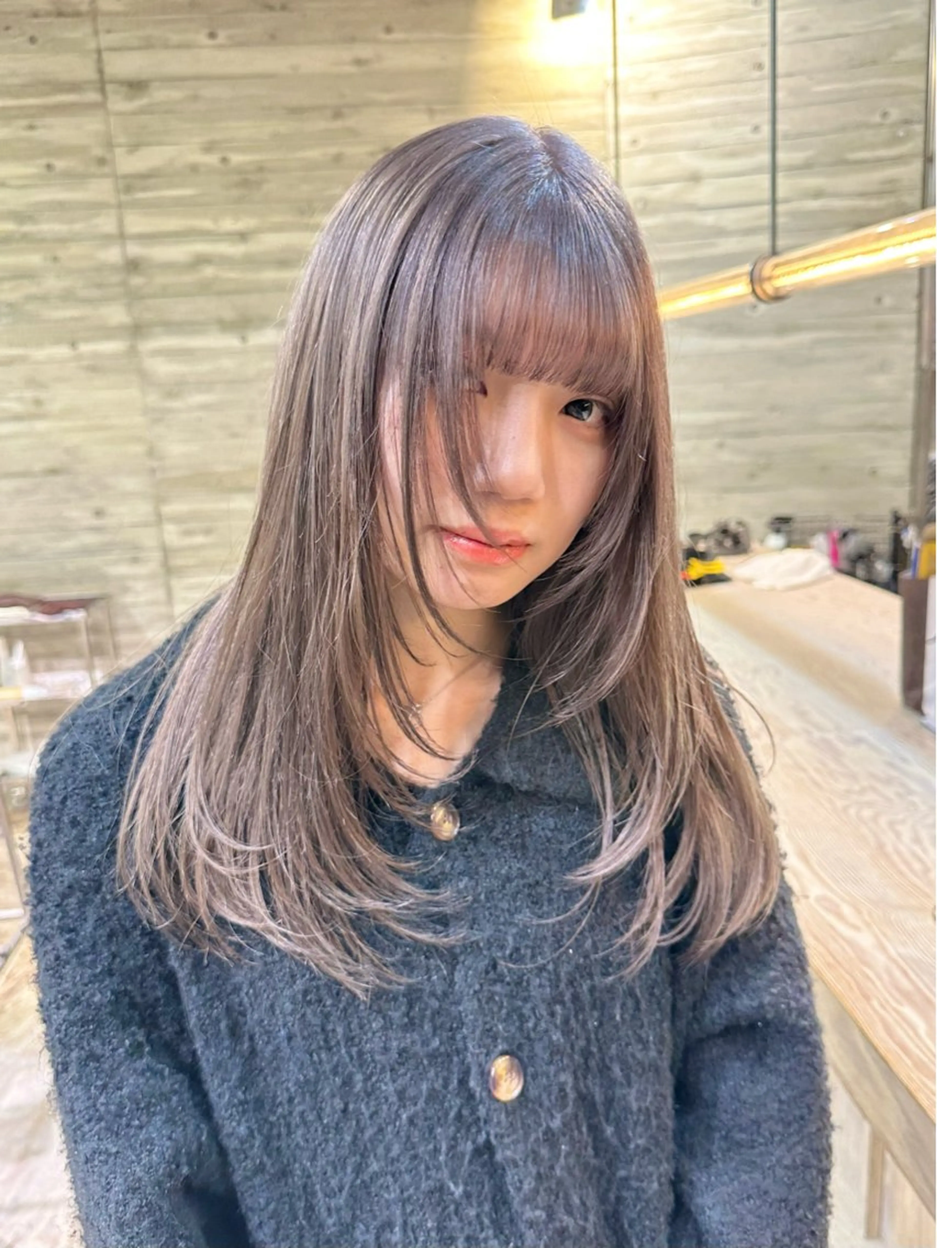 ミディアム カラー カット ヘアカラー トリートメント kai .のヘアスタイル