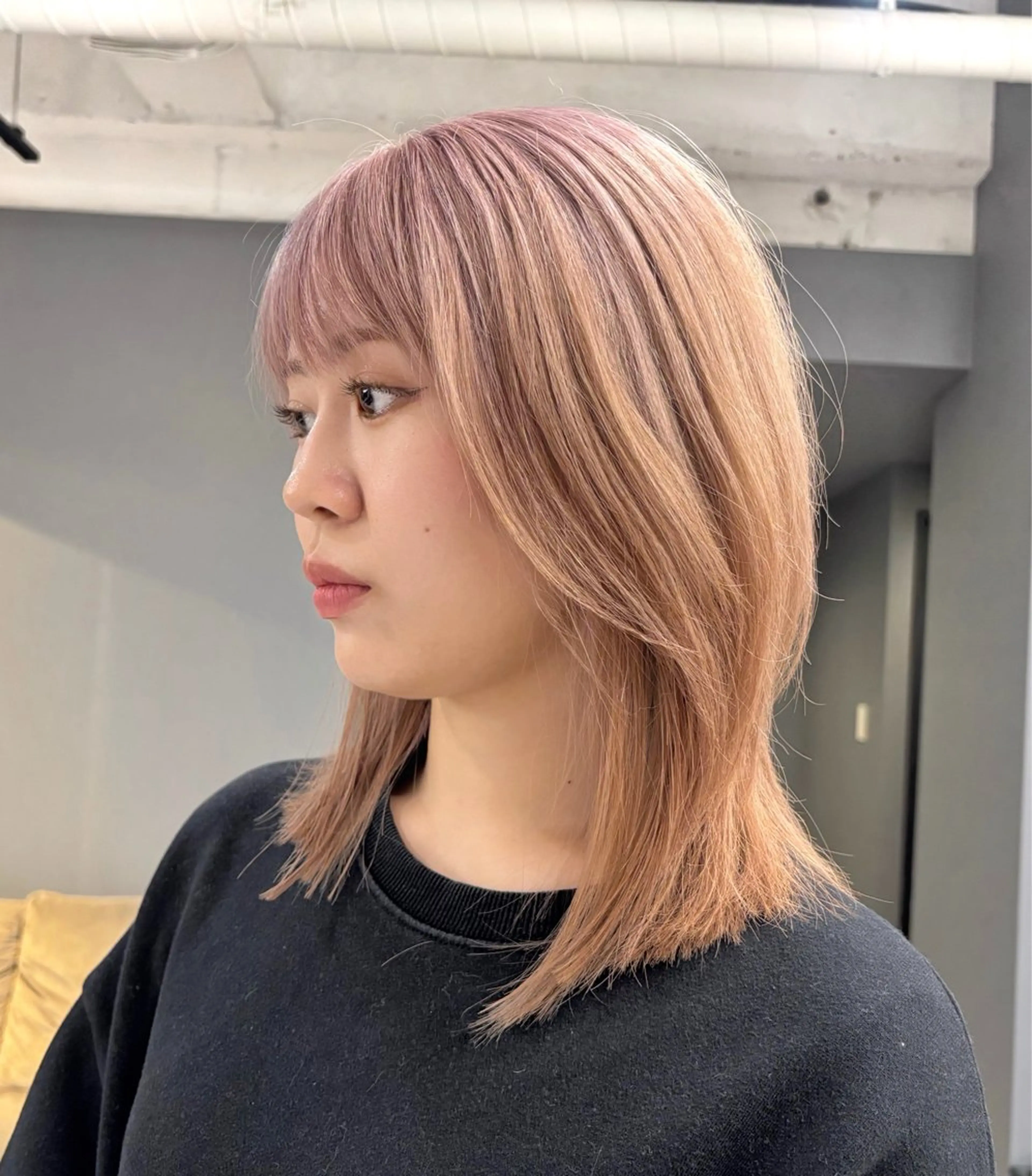 ミディアム 顔周りカット レイヤーカット 重里 瑠花のヘアスタイル