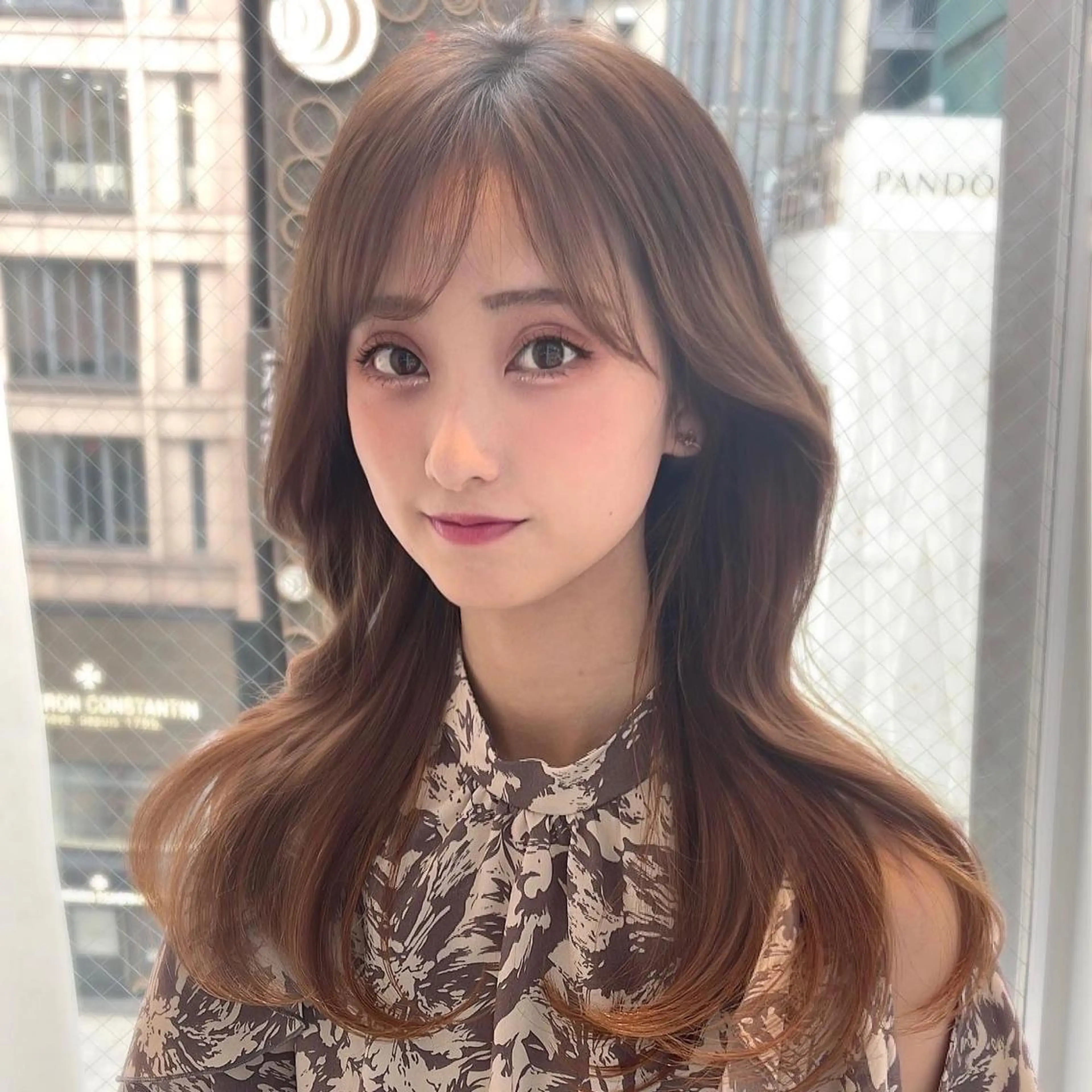 セミロング カラー アディクシーカラー ベージュカラー 透明感カラー イヤリングカラー グレージュ 顔周り特化/韓国ヘア /レイヤー/吉野幸大のヘアスタイル