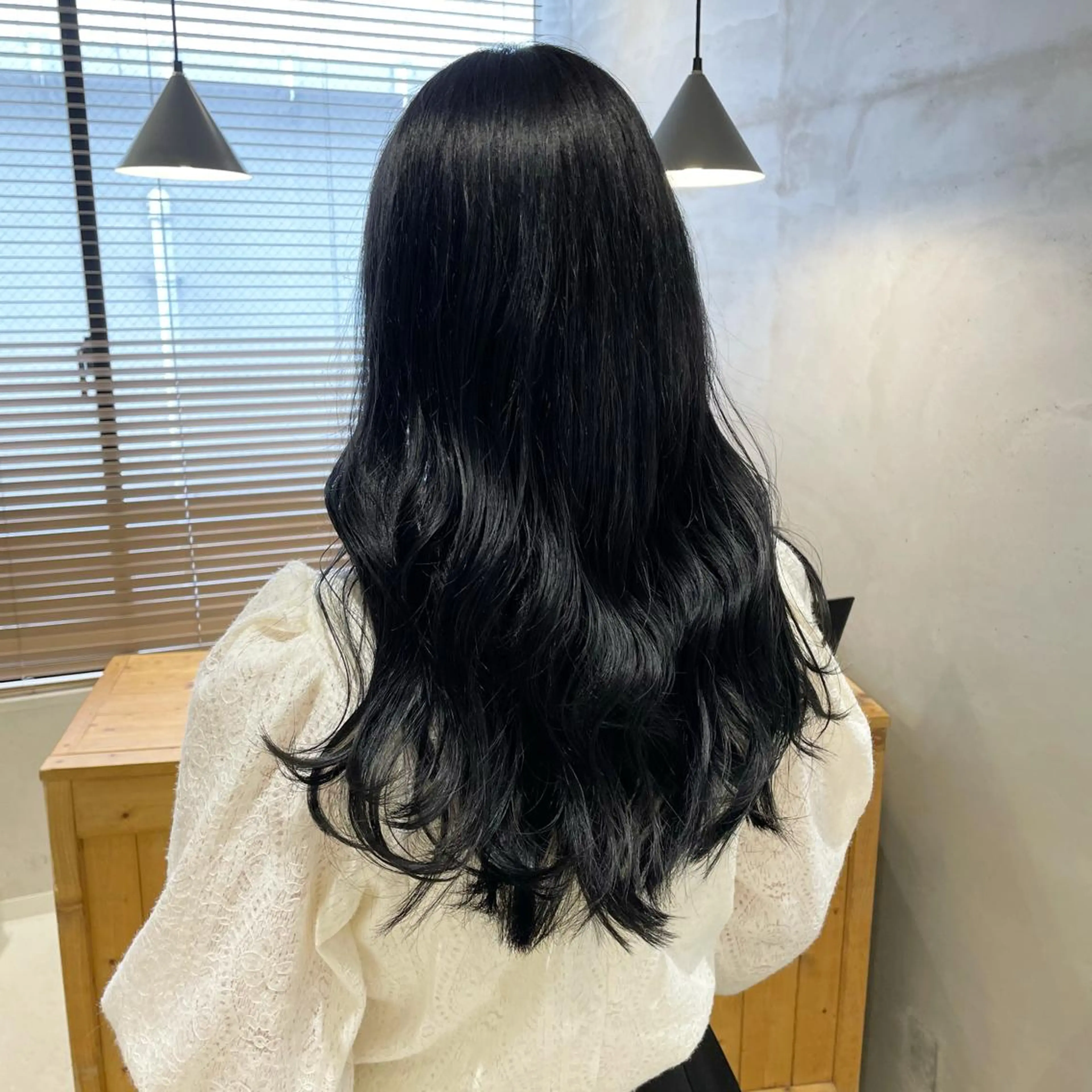 ロング 外山 実咲のヘアスタイル