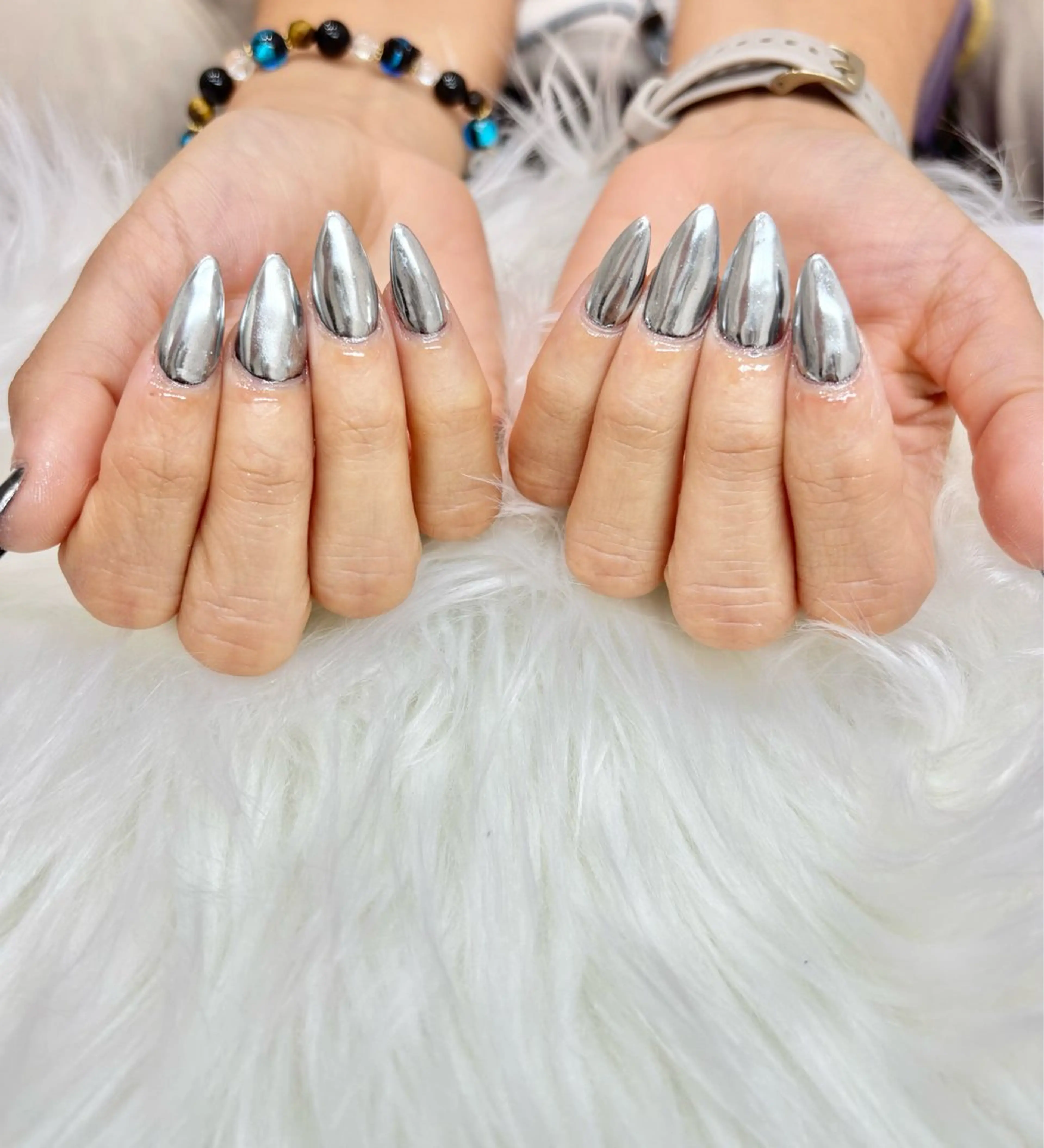 ネイル フレンチネイル キラキラネイル 韓国ネイル マグネットネイル ミラーネイル ハンドネイル VOXJAPAN所属・VOXJAPAN CHIYURIのネイルデザイン