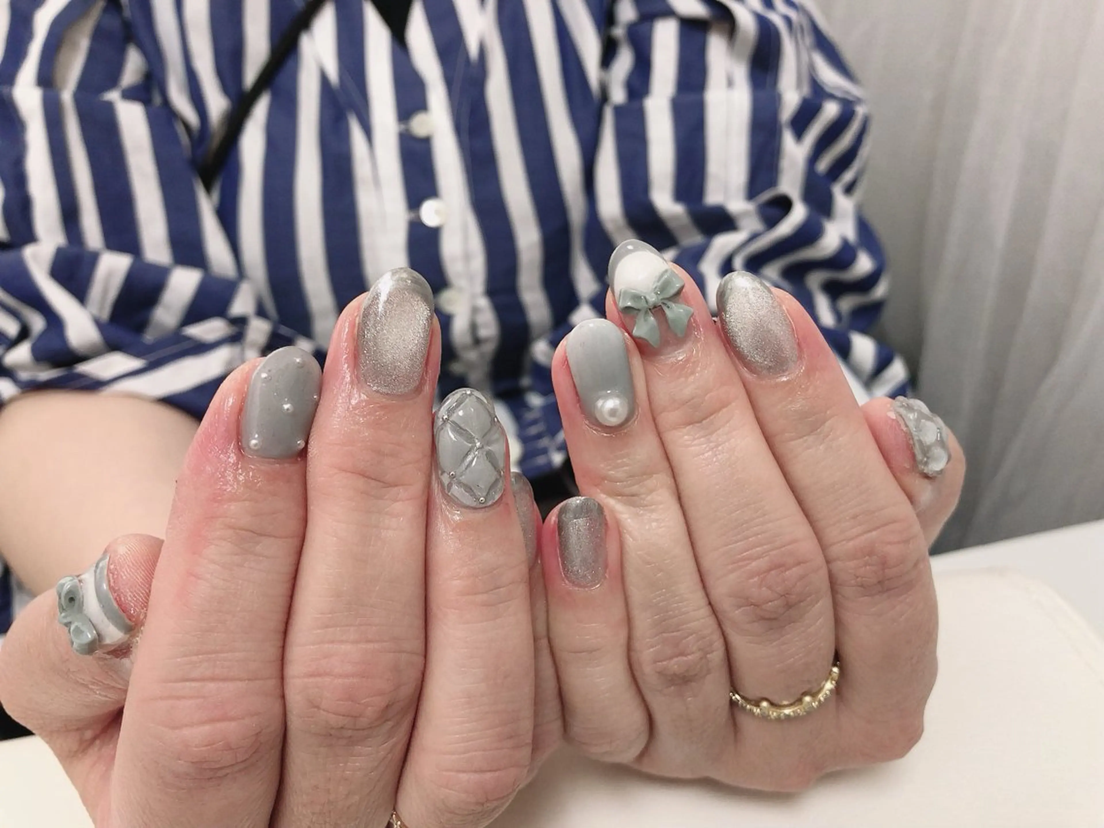 ネイル アートネイル ロングネイル マグネットネイル 持ち込み ハンドネイル フットネイル mano nella manoのネイルデザイン