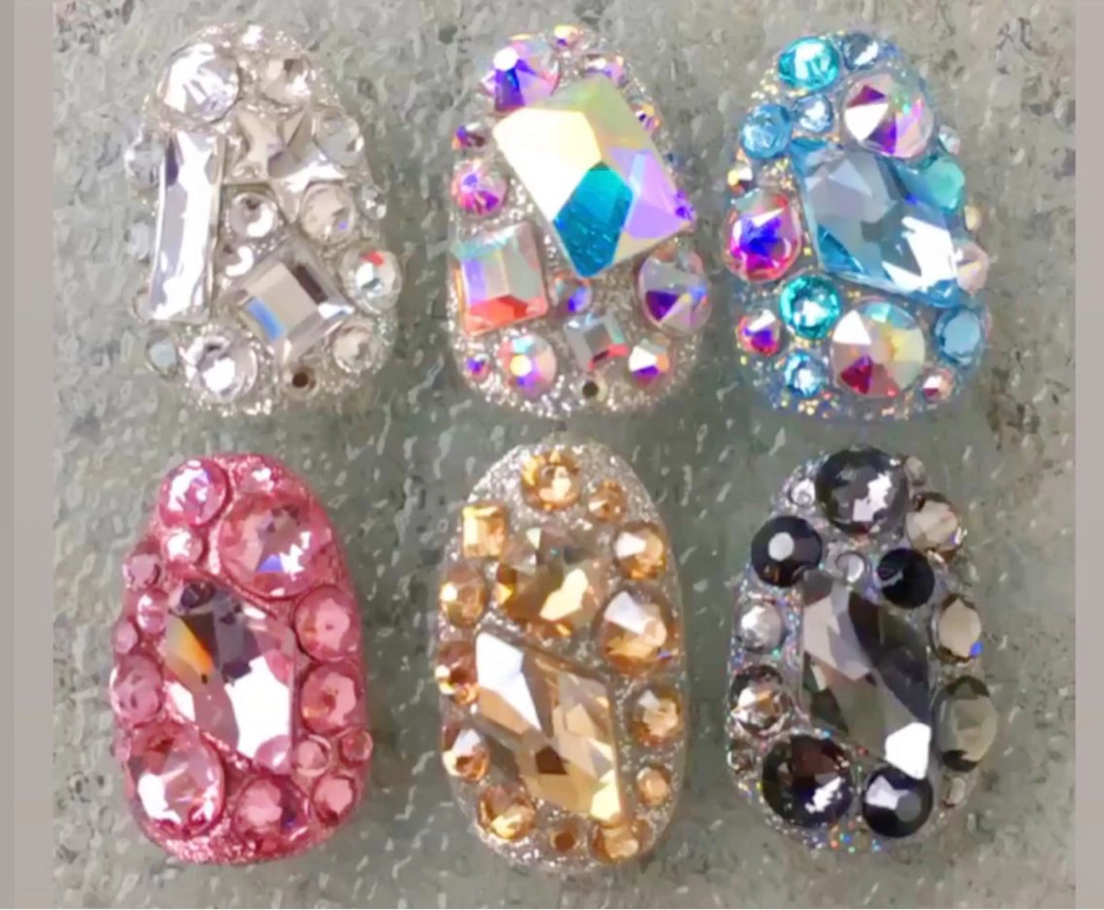 ミディアム TAKAMATSU RINAのネイルデザイン