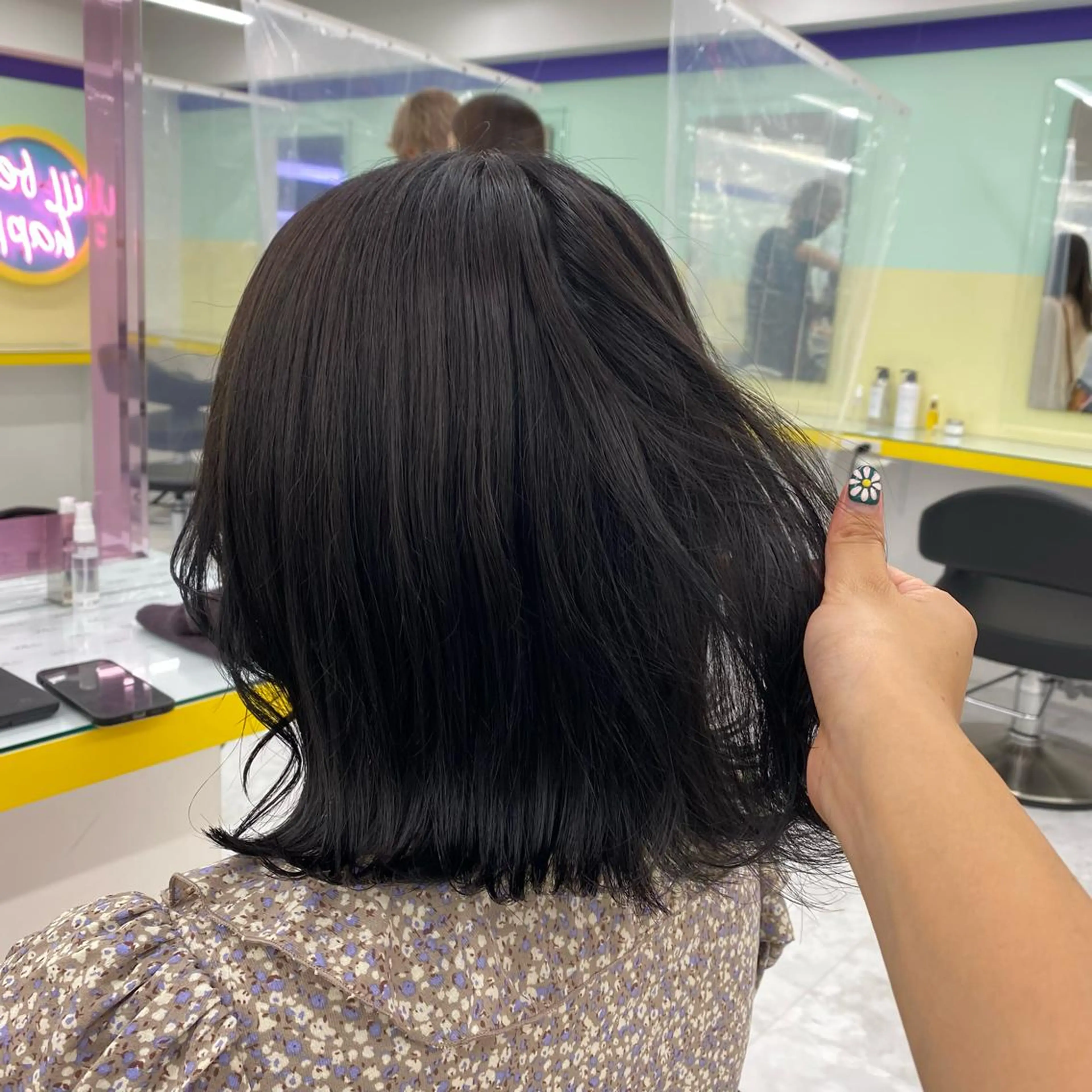 セミロング カラー ヘアアレンジ ヘアカラー mai🍑暖色カラー /レイヤー💖のヘアスタイル