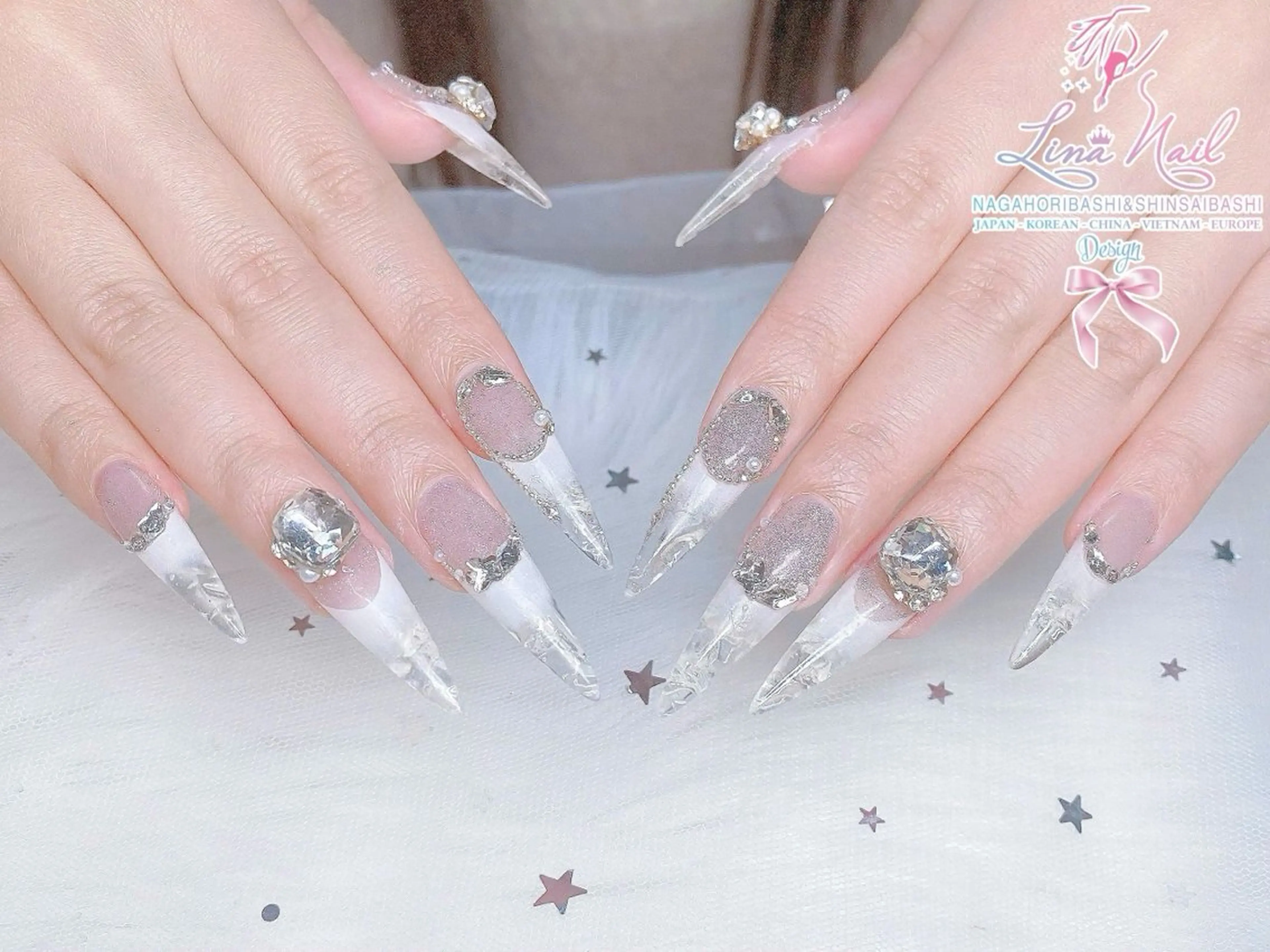 ロング 韓国風ヘア ロング クリスマス ハンドネイル Linanail Nambaのネイルデザイン