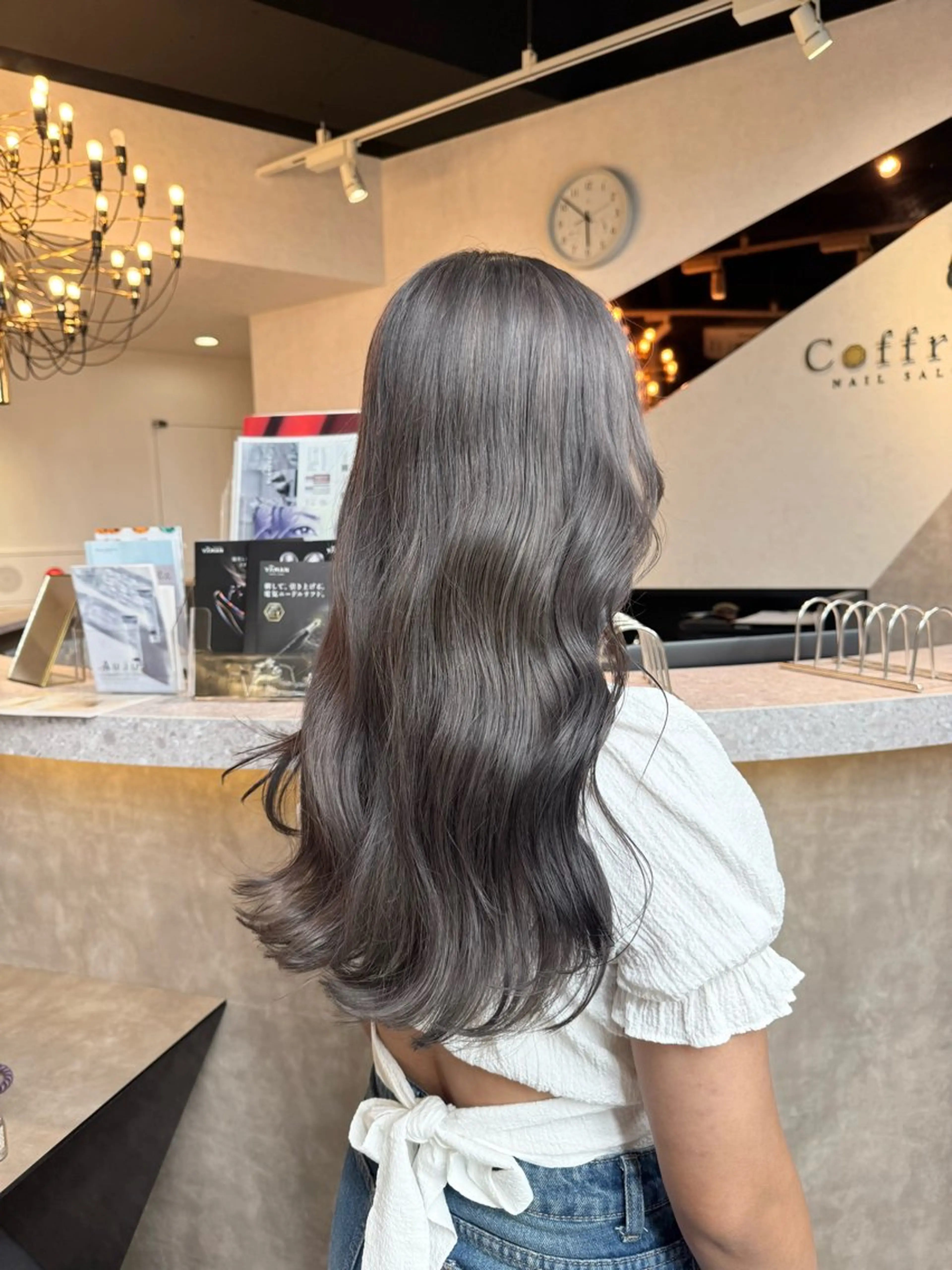 ロング カラー ヘアアレンジ ブリーチ 透明感カラー グレージュ カット ヘアカラー 韓国×艶髪 さきのヘアスタイル