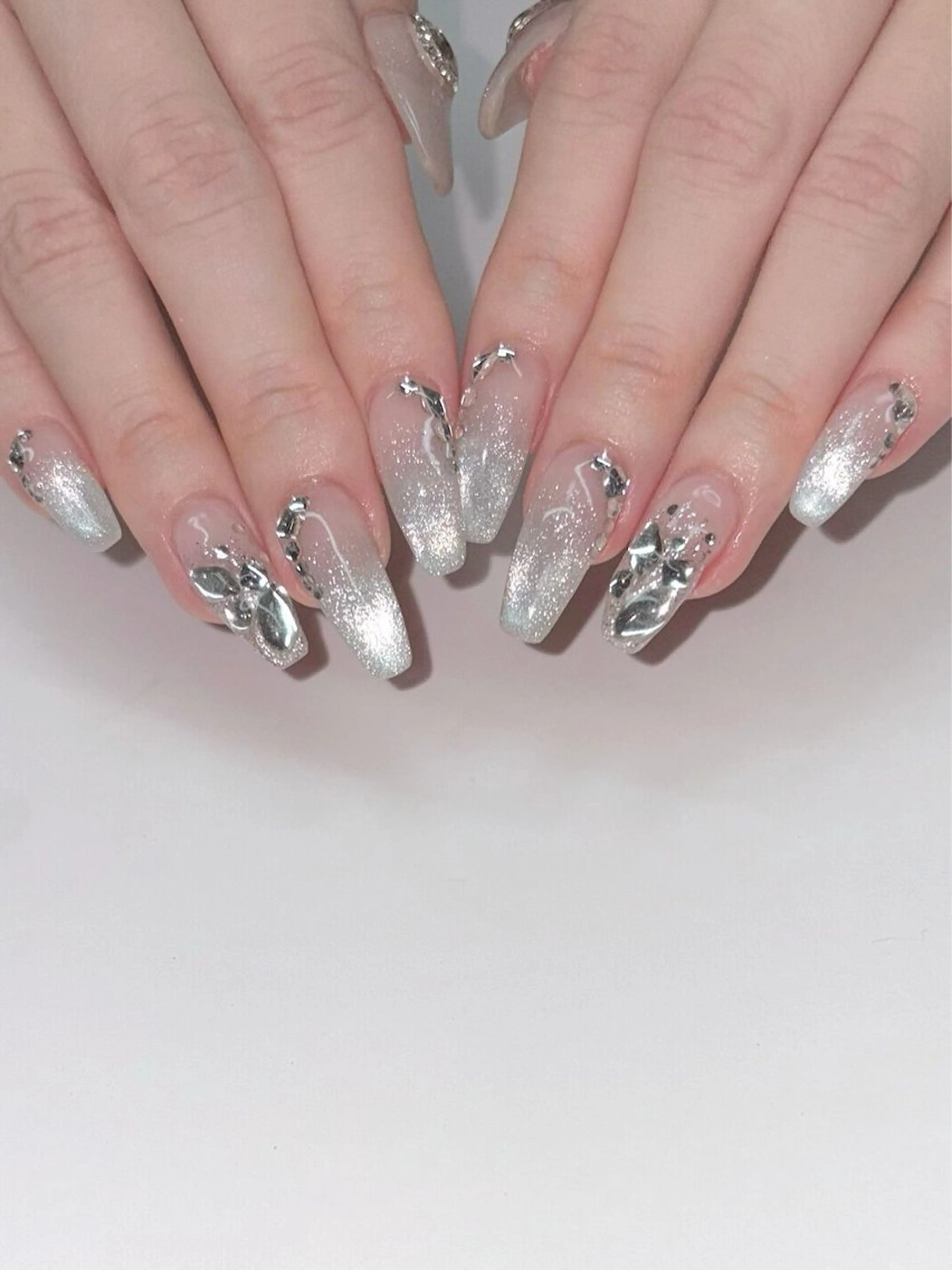 ネイル グラデーション ラメ(グリッター) マグネットネイル ミラーネイル ニュアンスネイル ハンドネイル Lumi de nailsのネイルデザイン