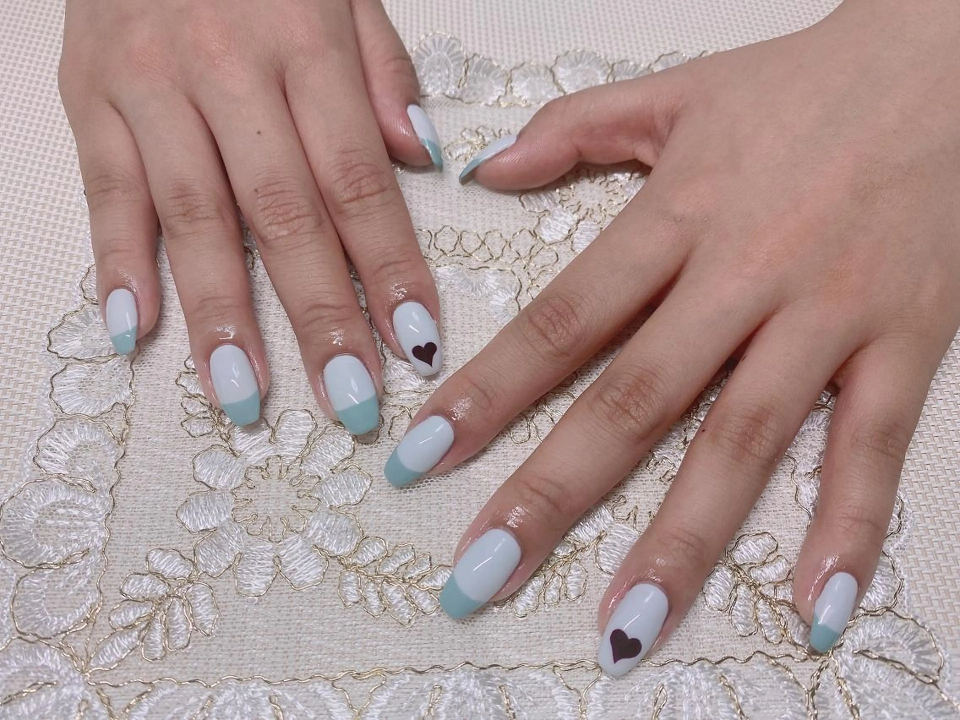 ネイル アートネイル フレンチネイル ハート Jasmine nailsalon所属・ジャスミン ネイルサロンのネイルデザイン