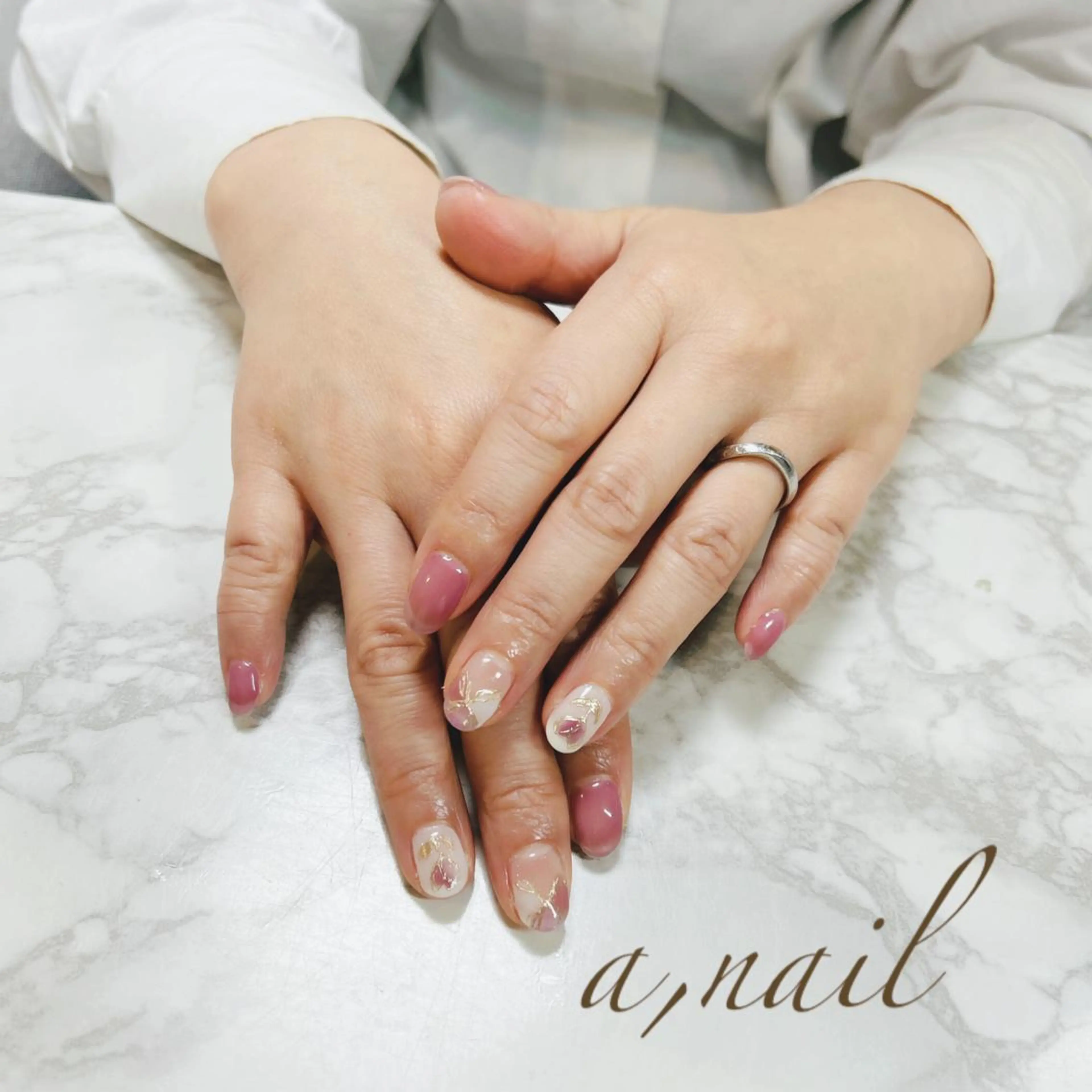 ネイル フラワーネイル ジェルネイル グラデーション ミラーネイル ワンカラーネイル ハンドネイル ネイルサロン エーネイルのネイルデザイン