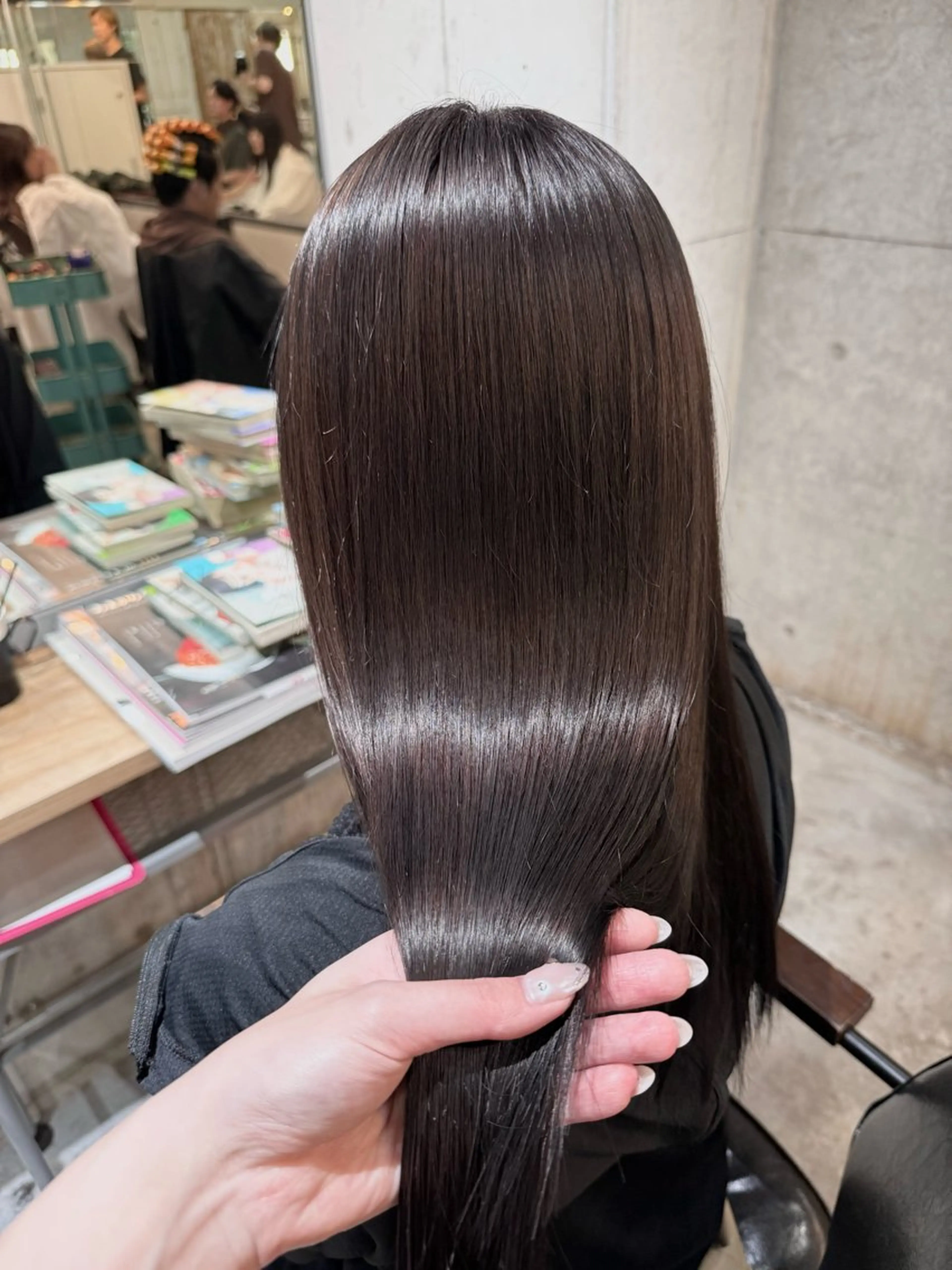 ロング カラー メンズ グレージュ ラベンダーカラー ラベンダーグレージュ ラベンダーグレー ヘアカラー トリートメント 艶髪/ハイトーン /masami🩵のヘアスタイル